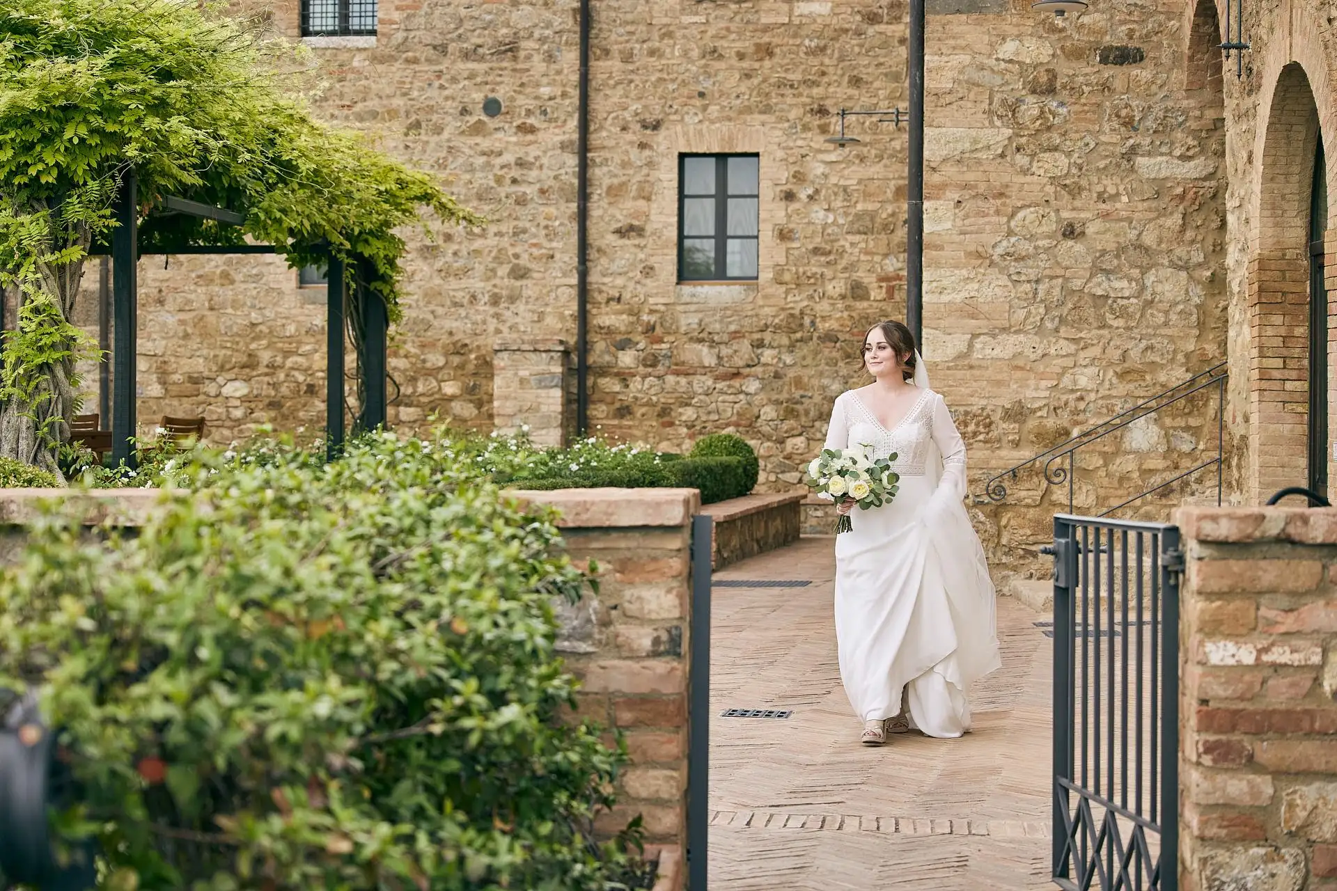 intimate vineyard elopement