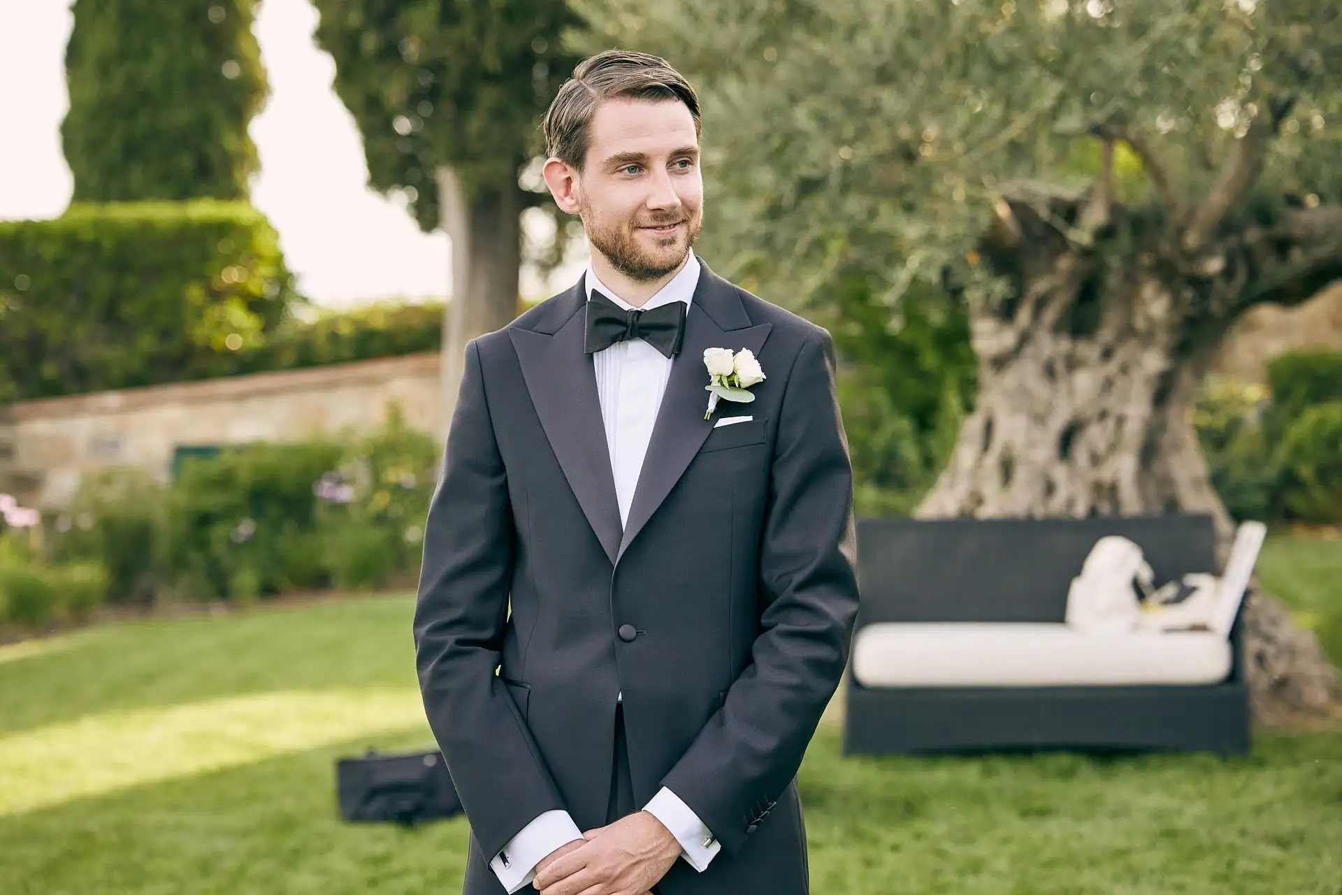 intimate vineyard elopement