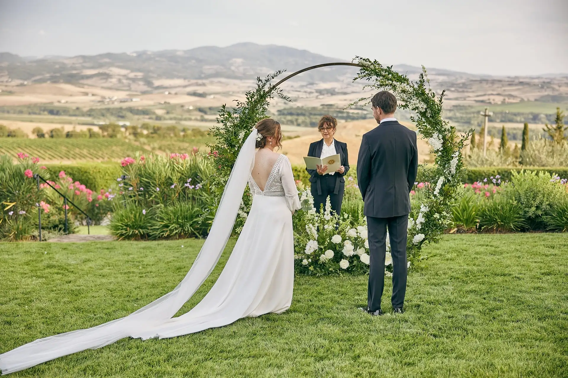 intimate vineyard elopement