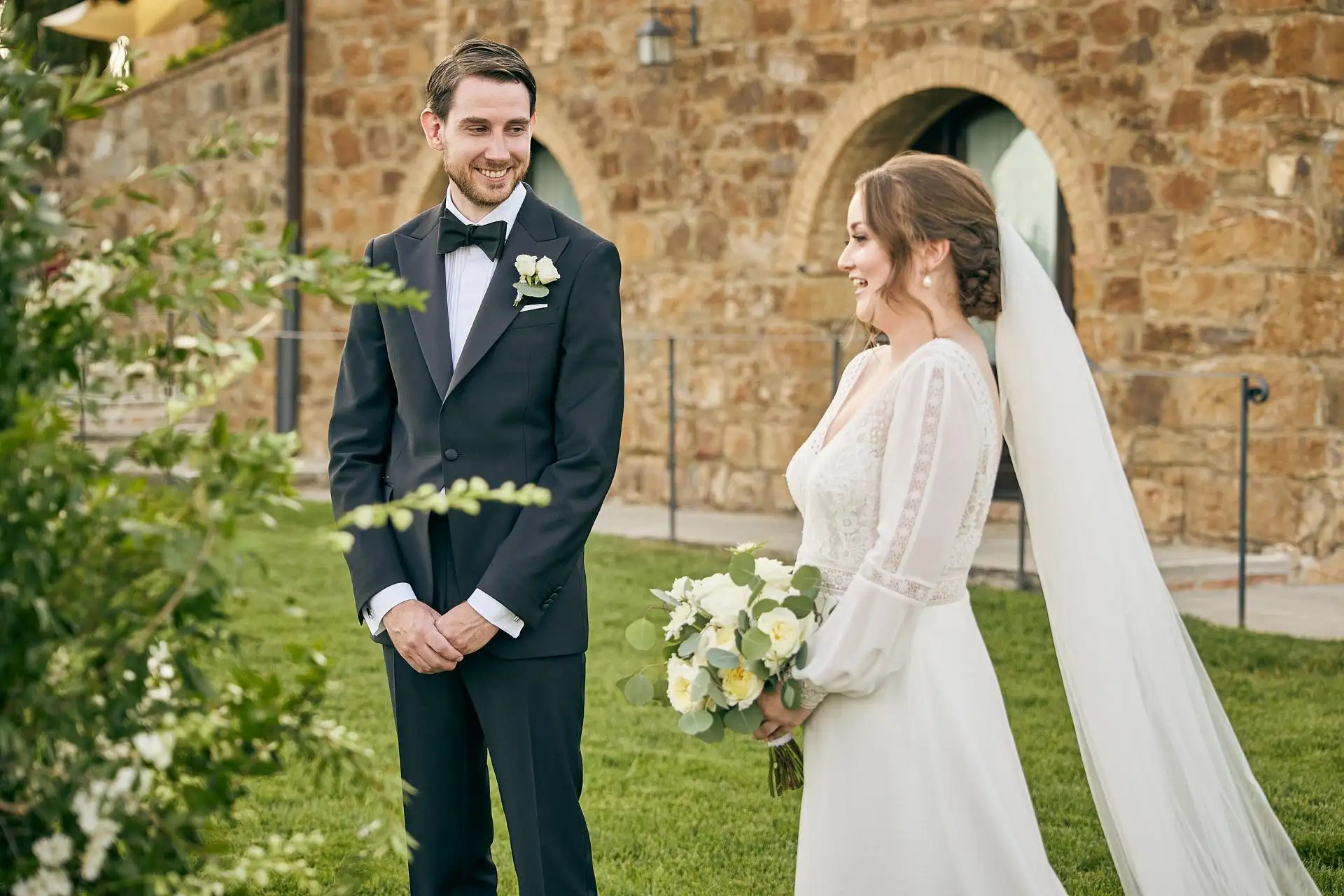 intimate vineyard elopement
