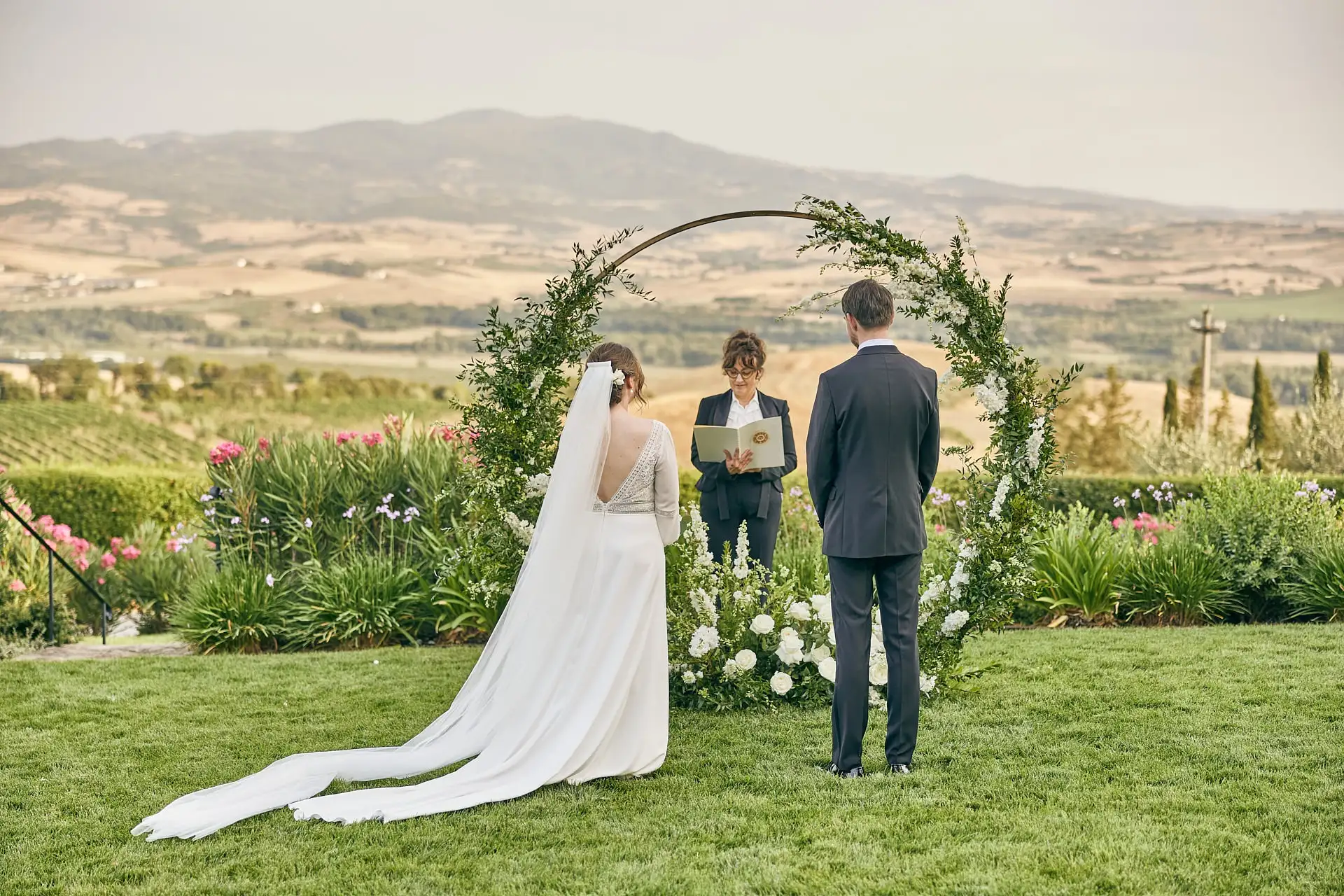 intimate vineyard elopement