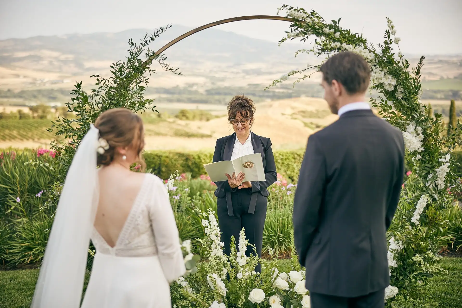 intimate vineyard elopement