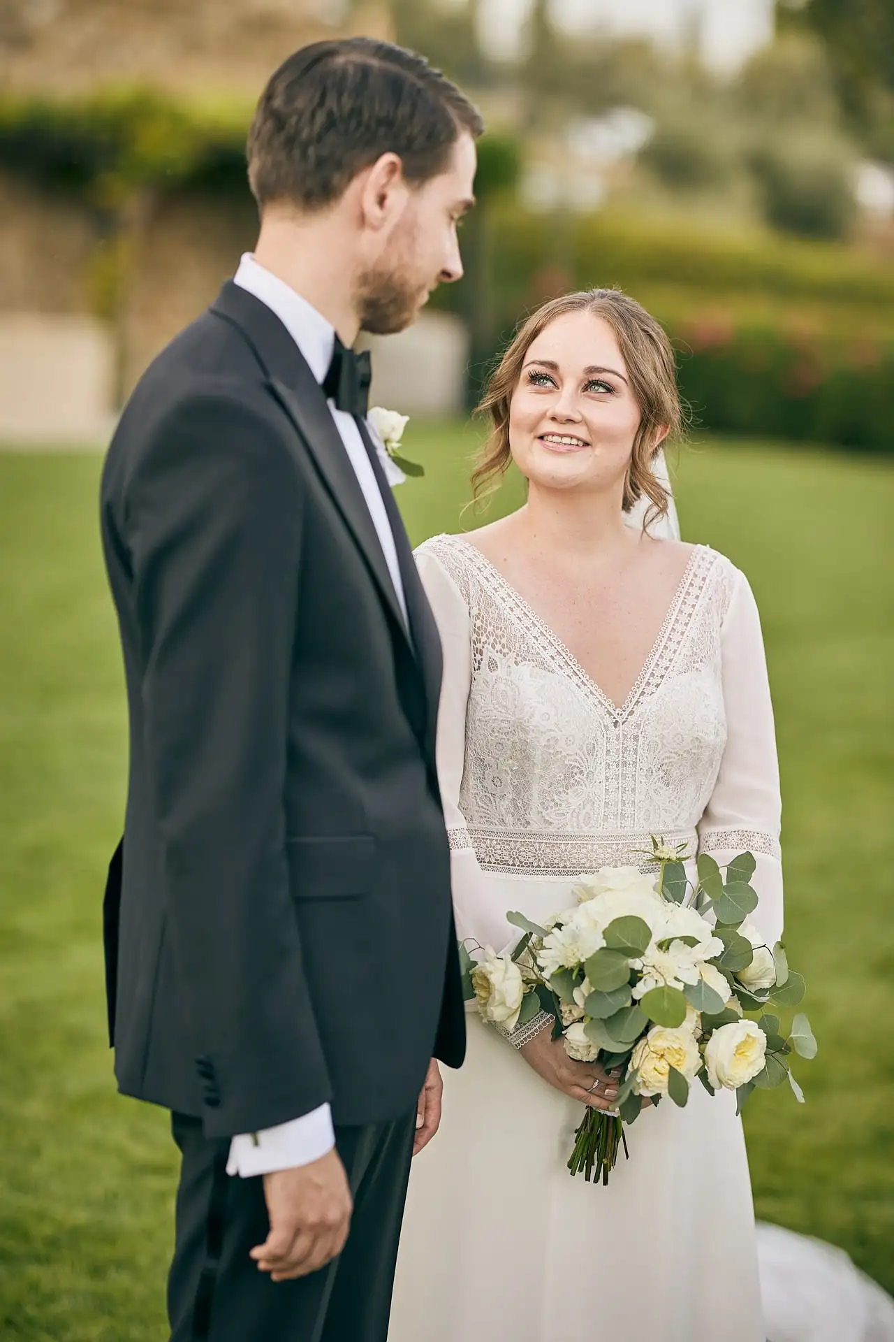 intimate vineyard elopement