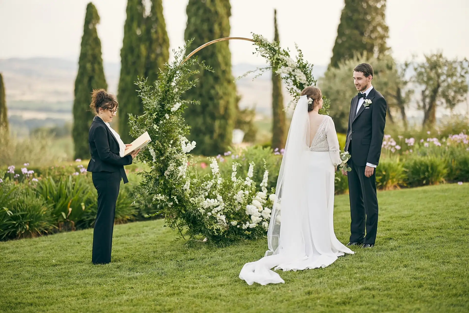 intimate vineyard elopement