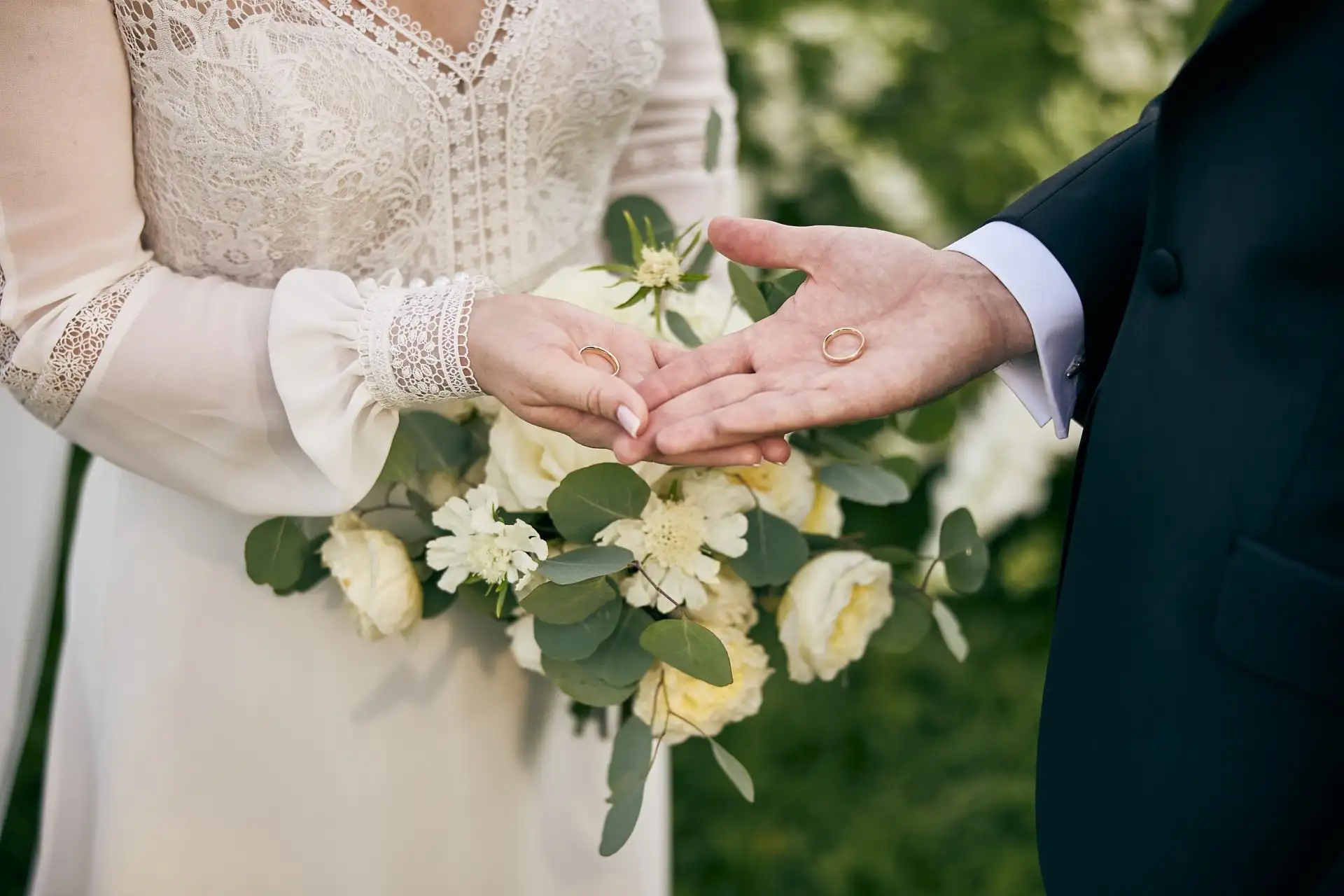intimate vineyard elopement