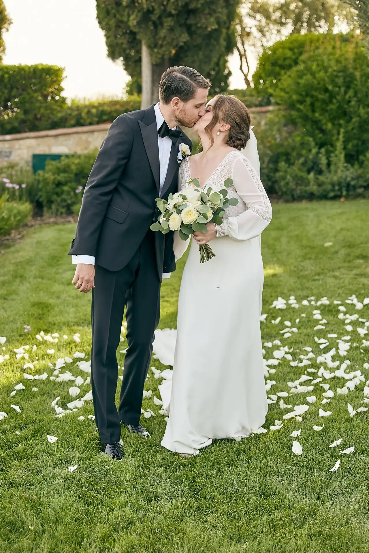 intimate vineyard elopement