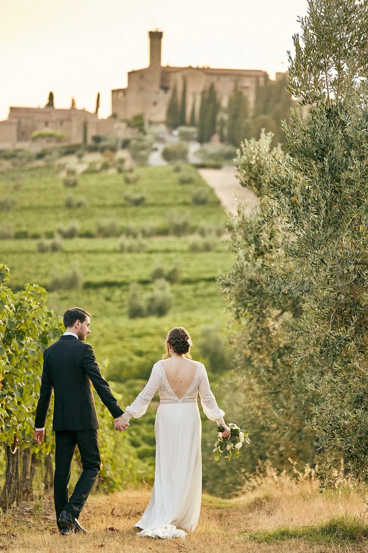 intimate vineyard elopement