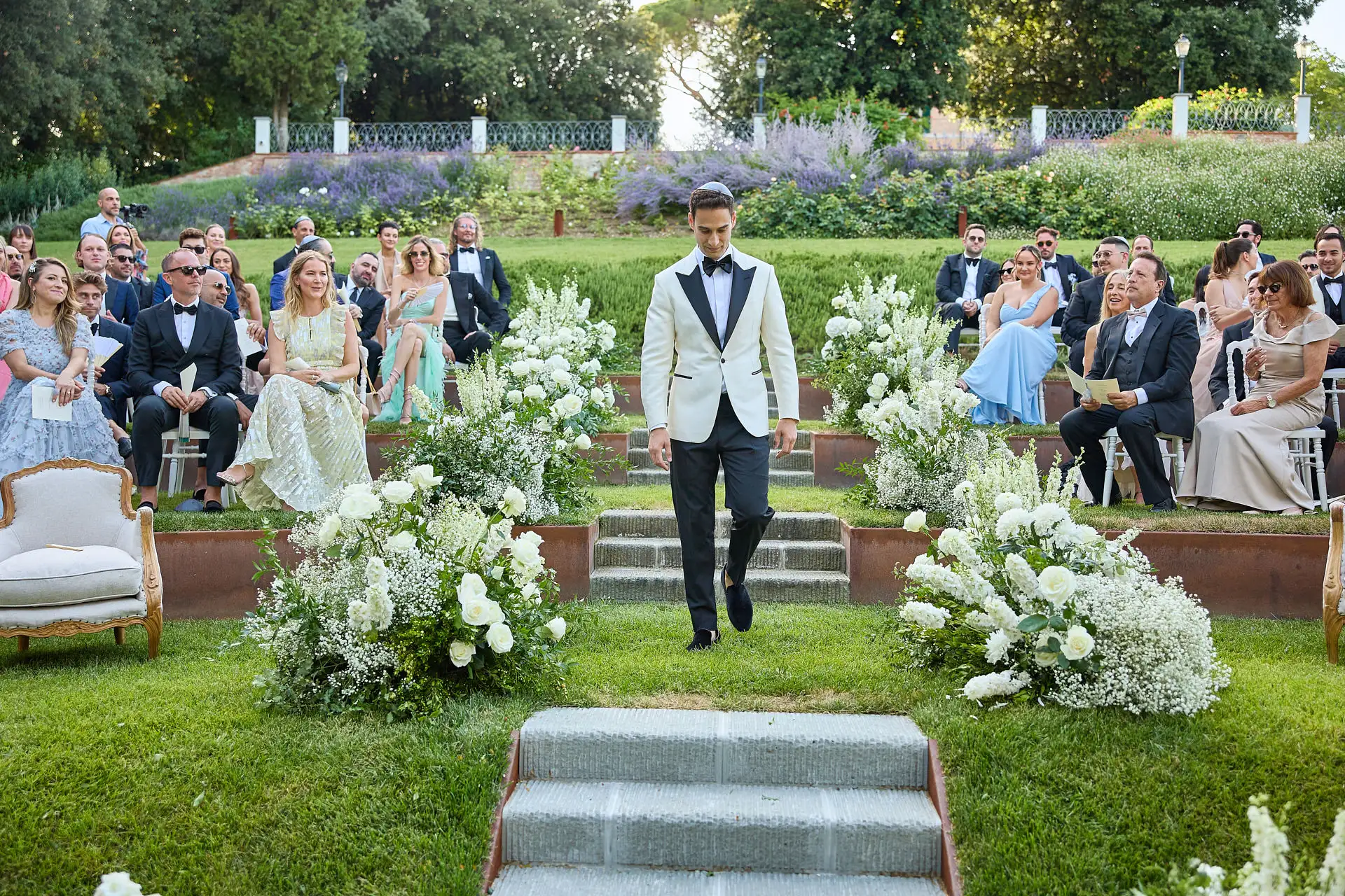 elegant jewish wedding in tuscany