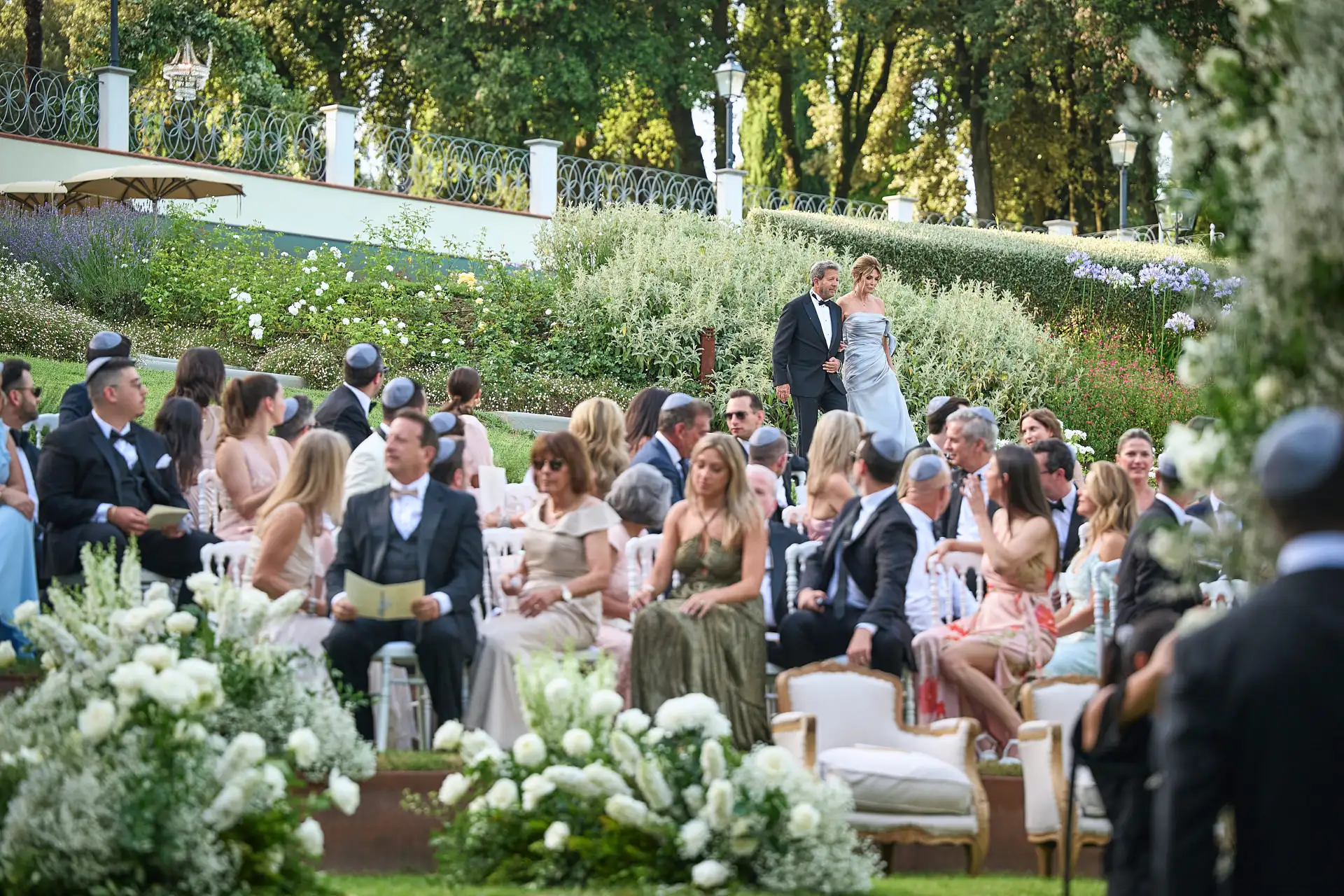 elegant jewish wedding in tuscany