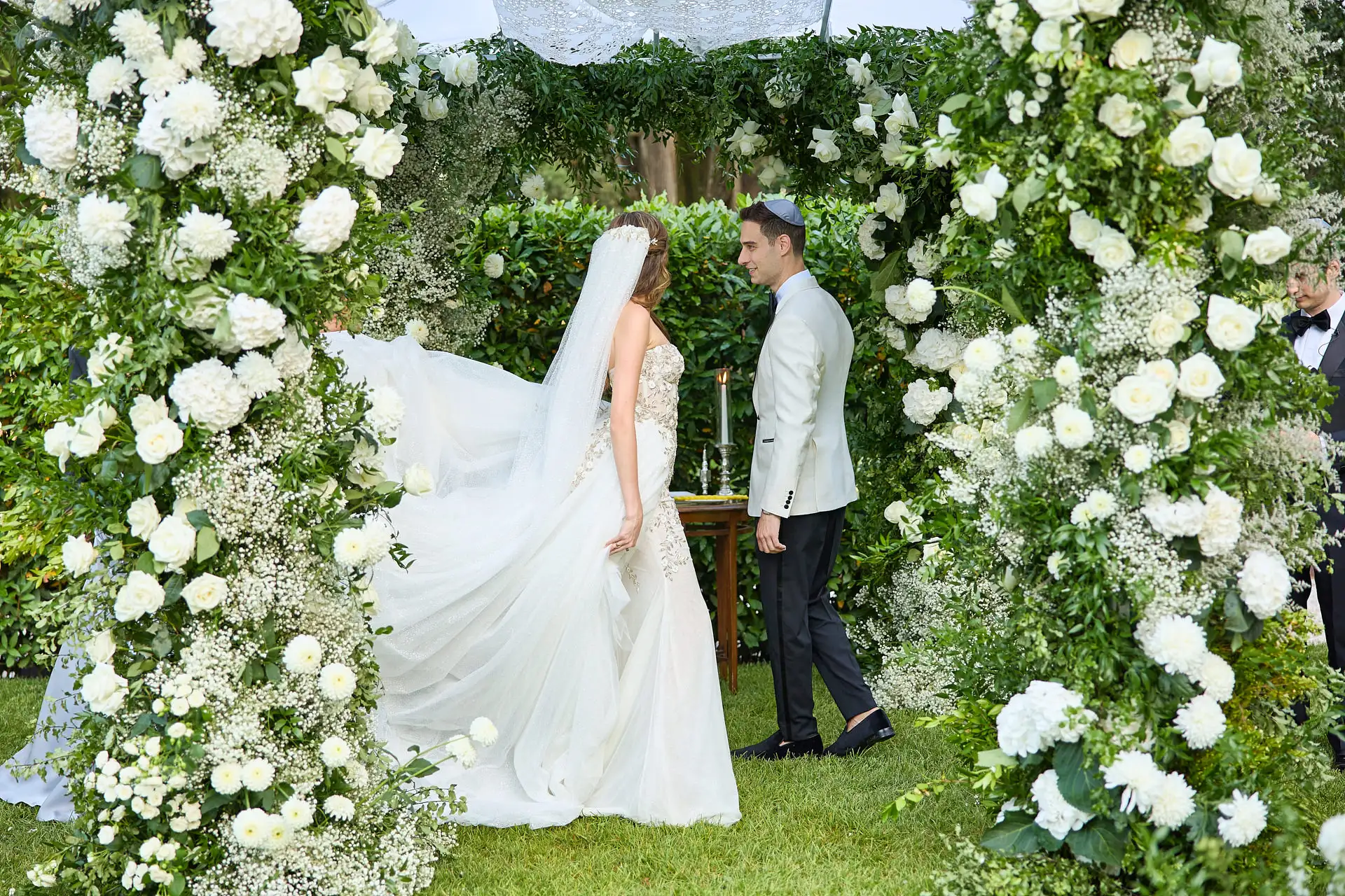 elegant jewish wedding in tuscany