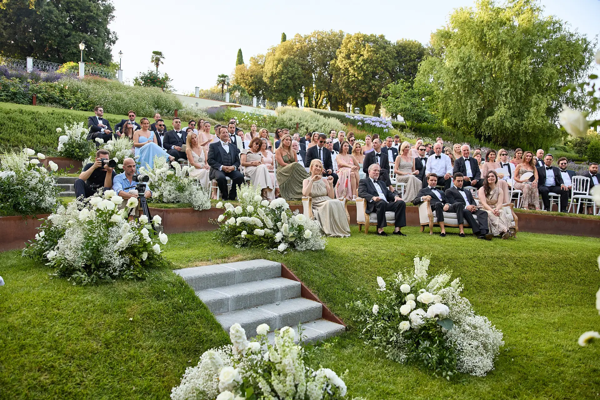 elegant jewish wedding in tuscany