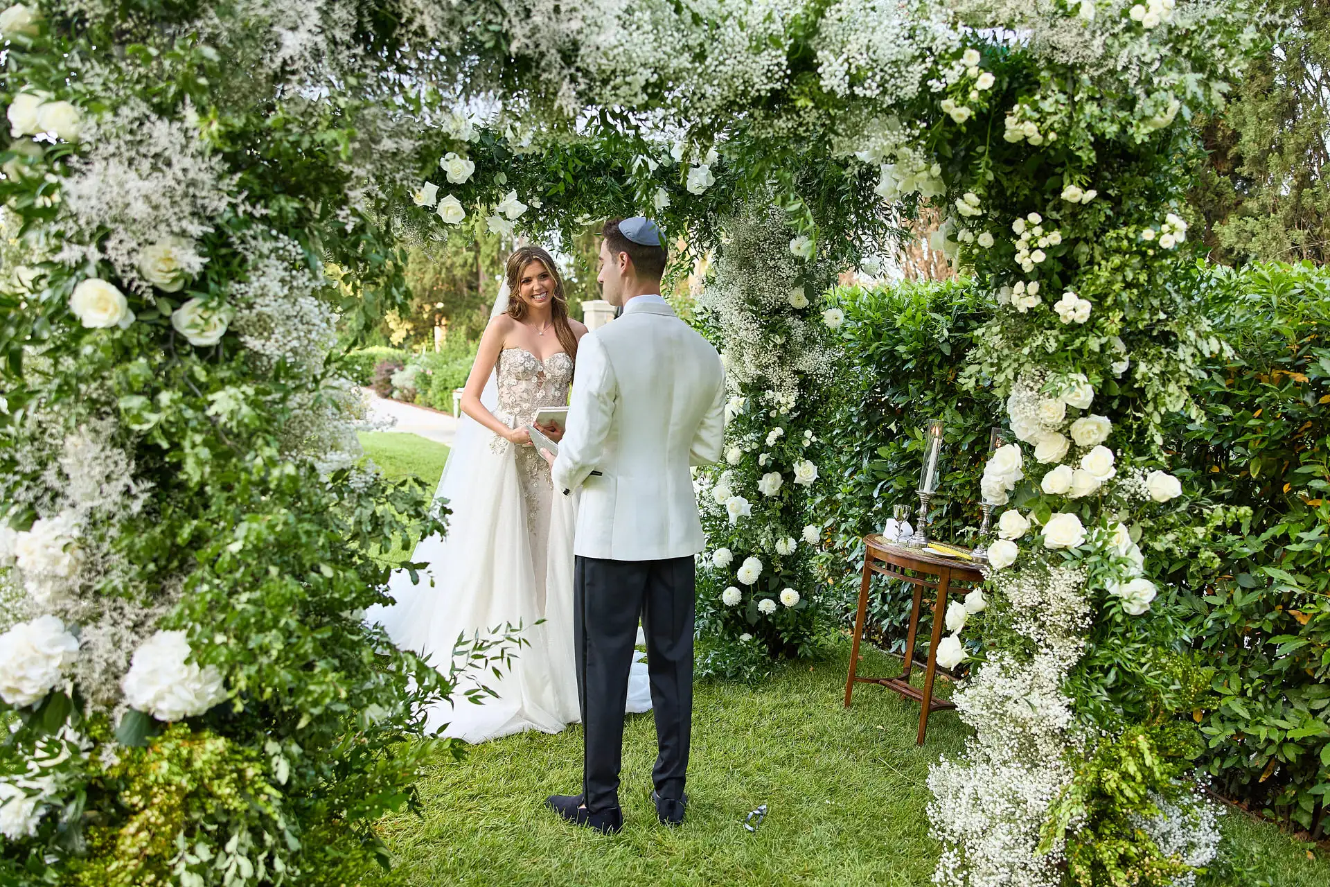 elegant jewish wedding in tuscany