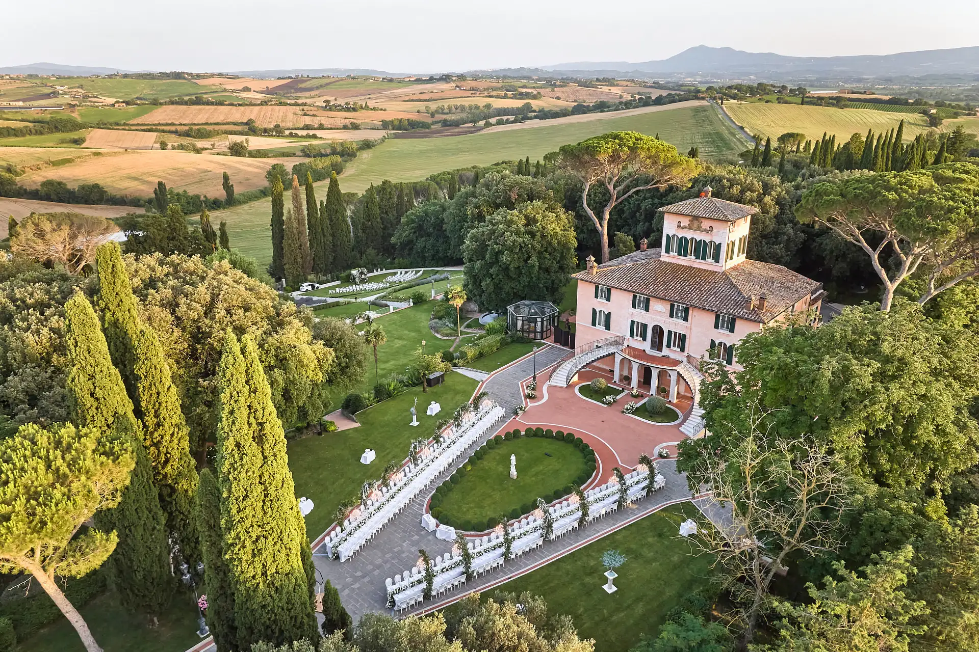 elegant jewish wedding in tuscany