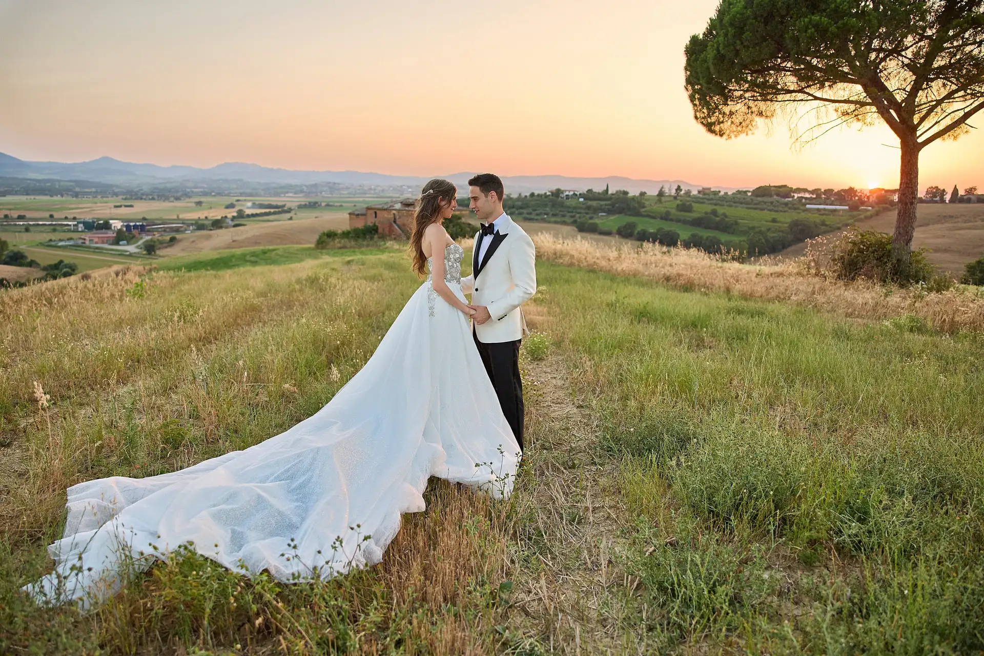elegant jewish wedding in tuscany