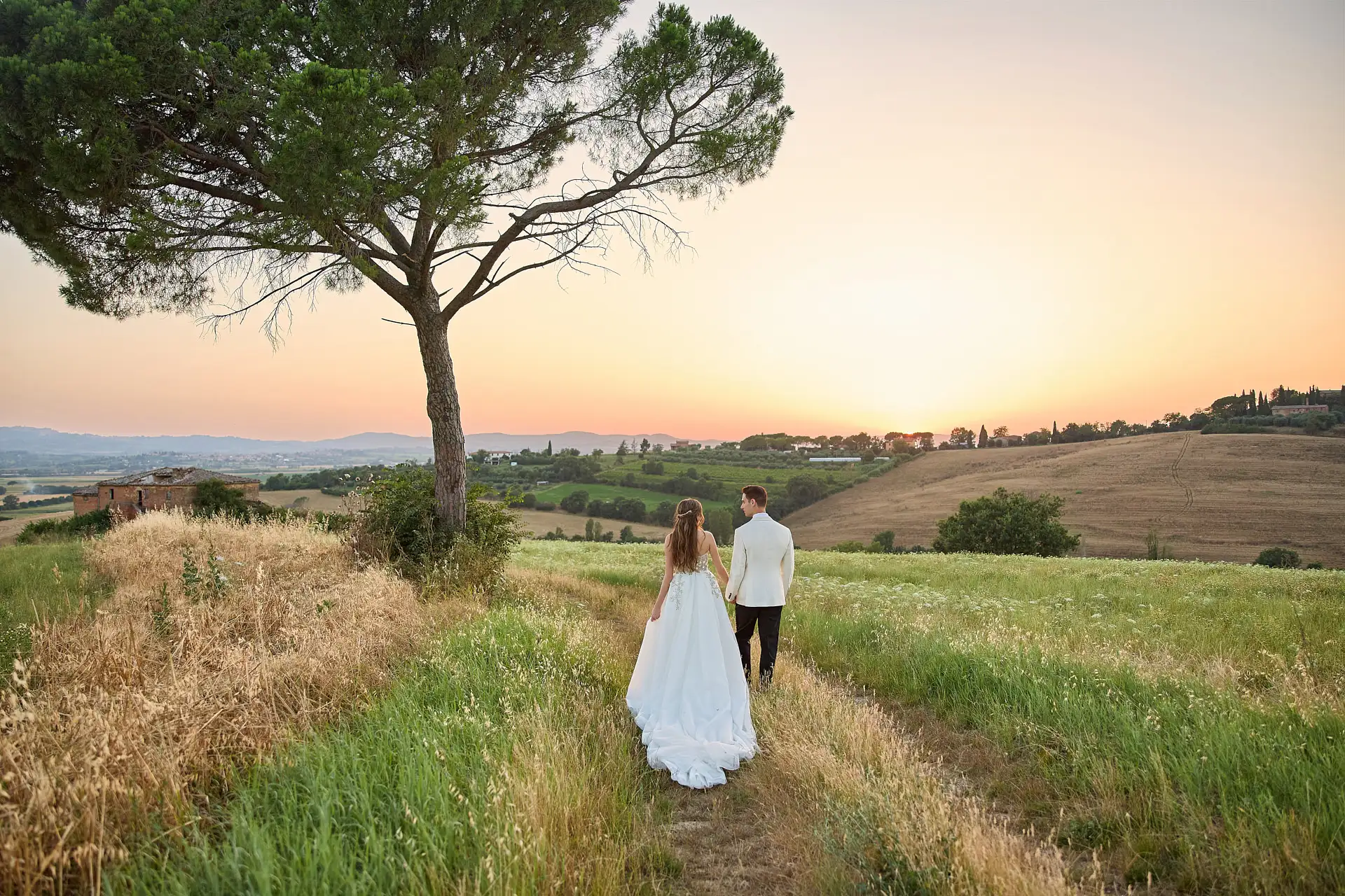elegant jewish wedding in tuscany