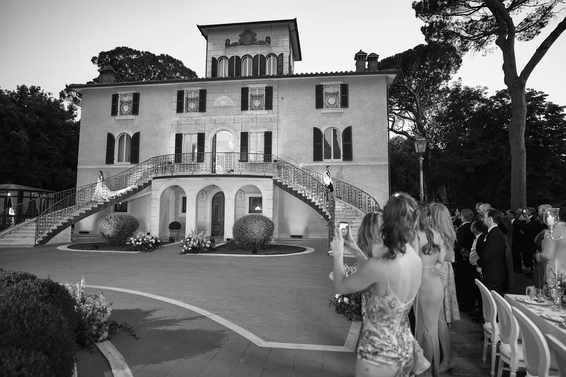 elegant jewish wedding in tuscany