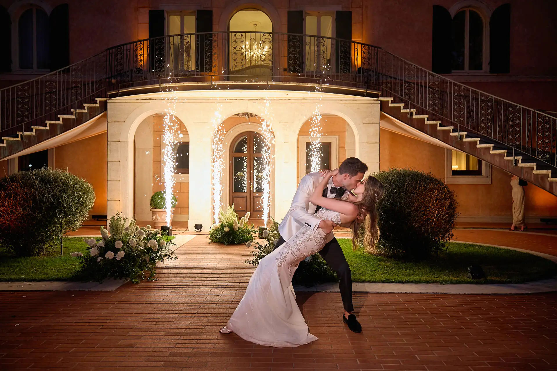 elegant jewish wedding in tuscany