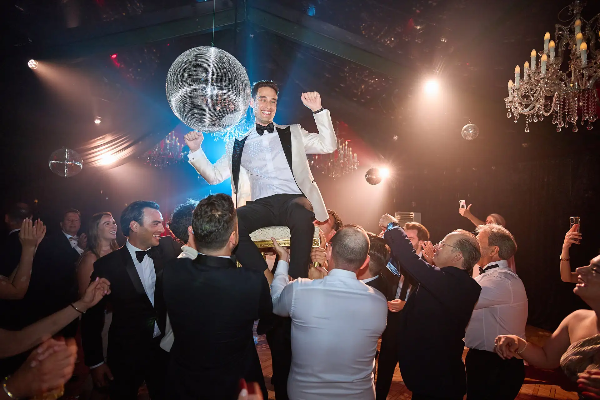 elegant jewish wedding in tuscany