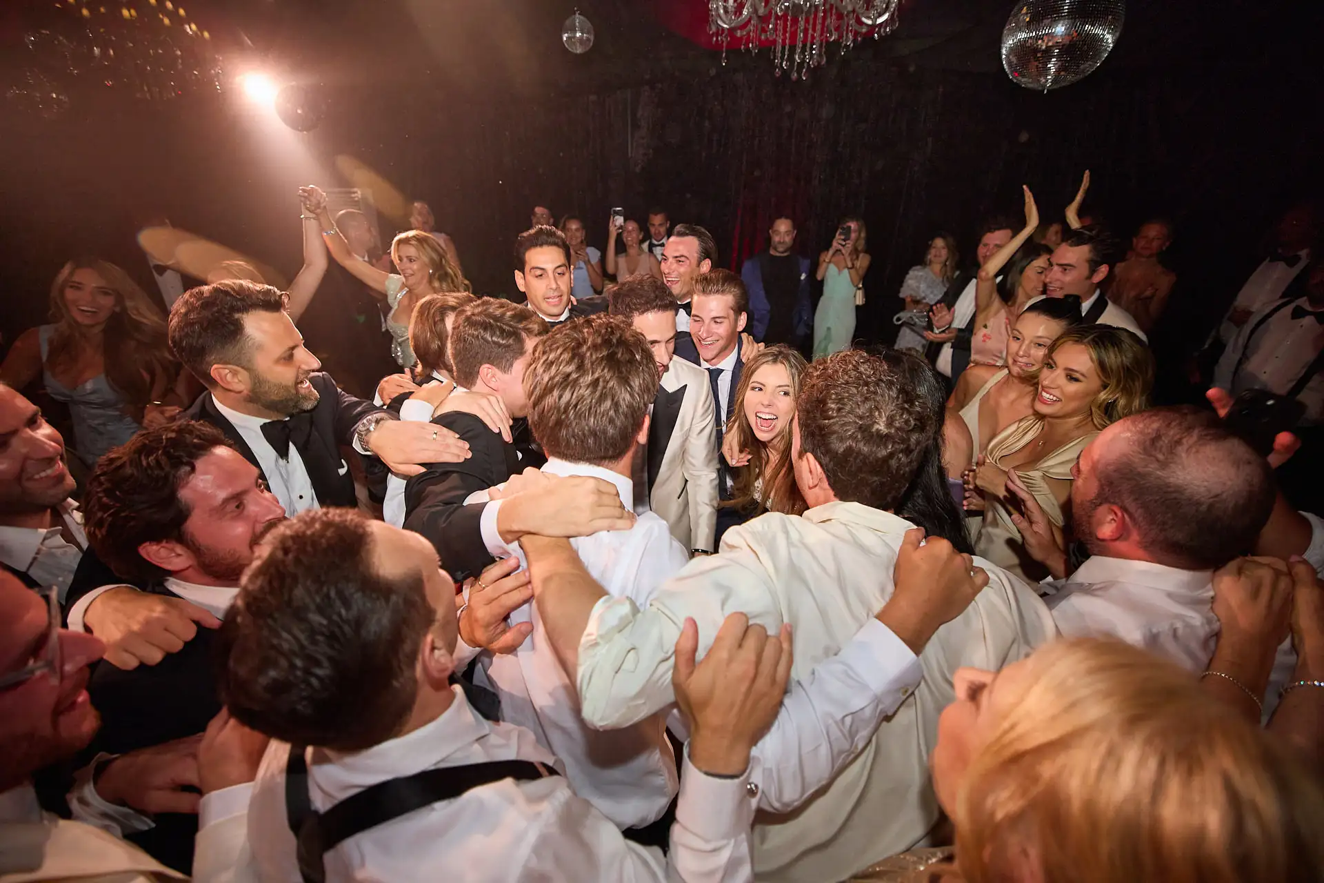 elegant jewish wedding in tuscany