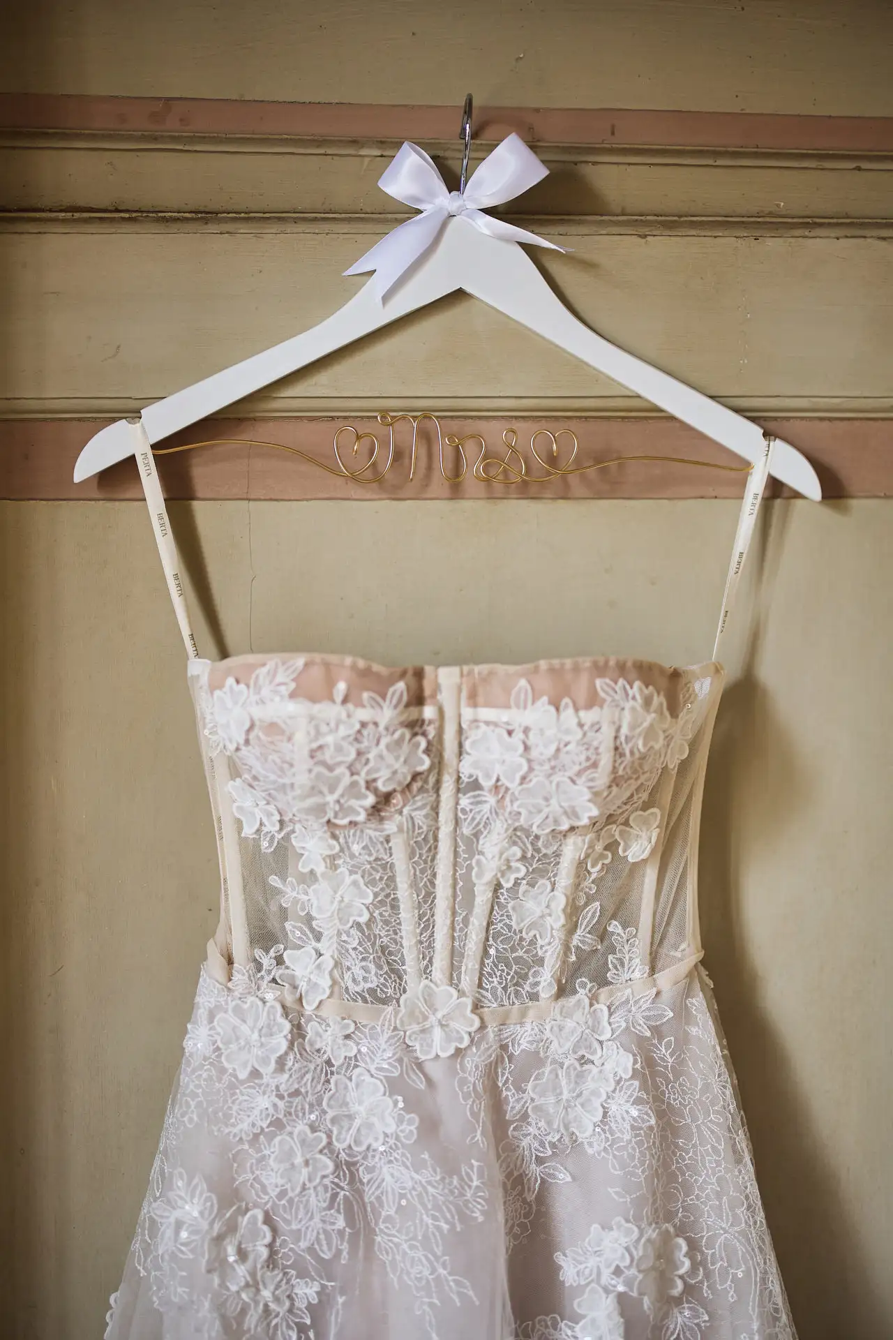 rustic wedding in tuscany