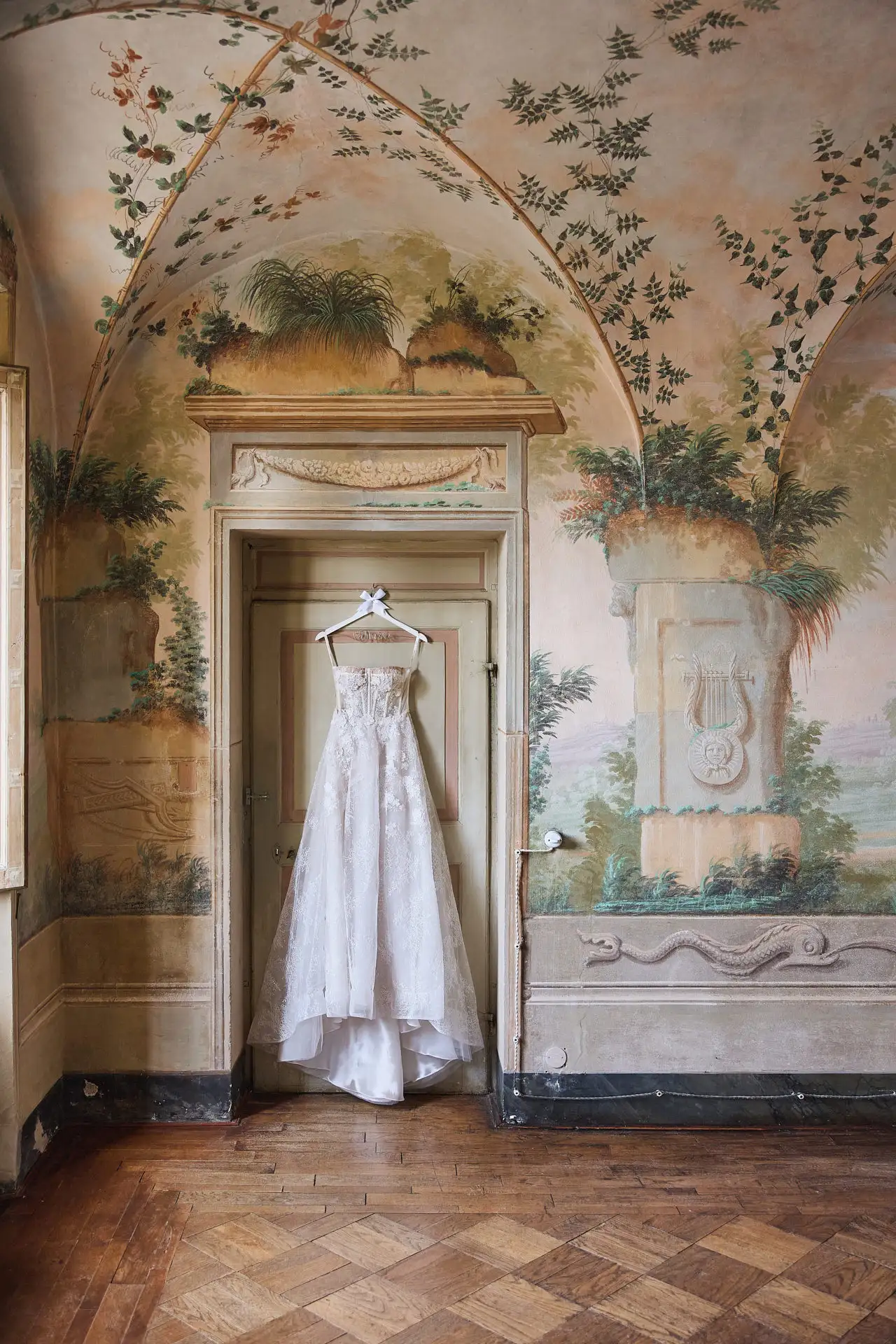rustic wedding in tuscany