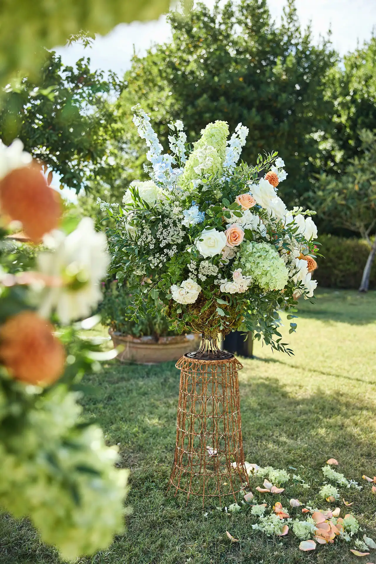 rustic wedding in tuscany