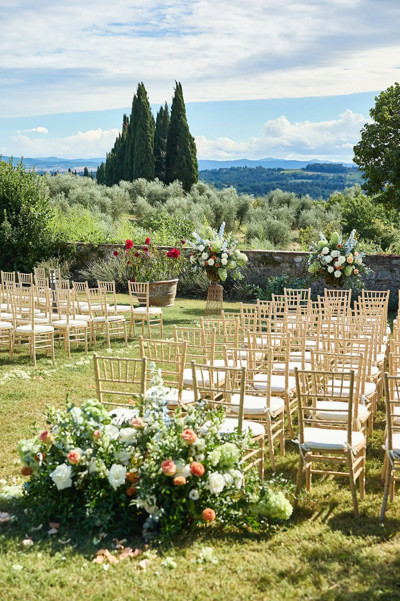 rustic wedding in tuscany