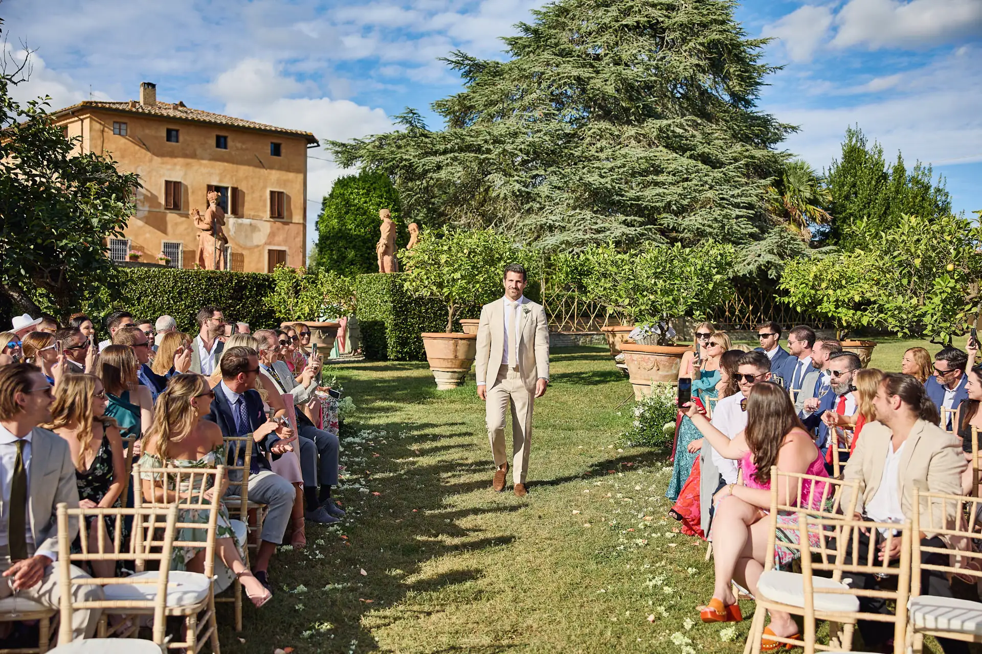 rustic wedding in tuscany