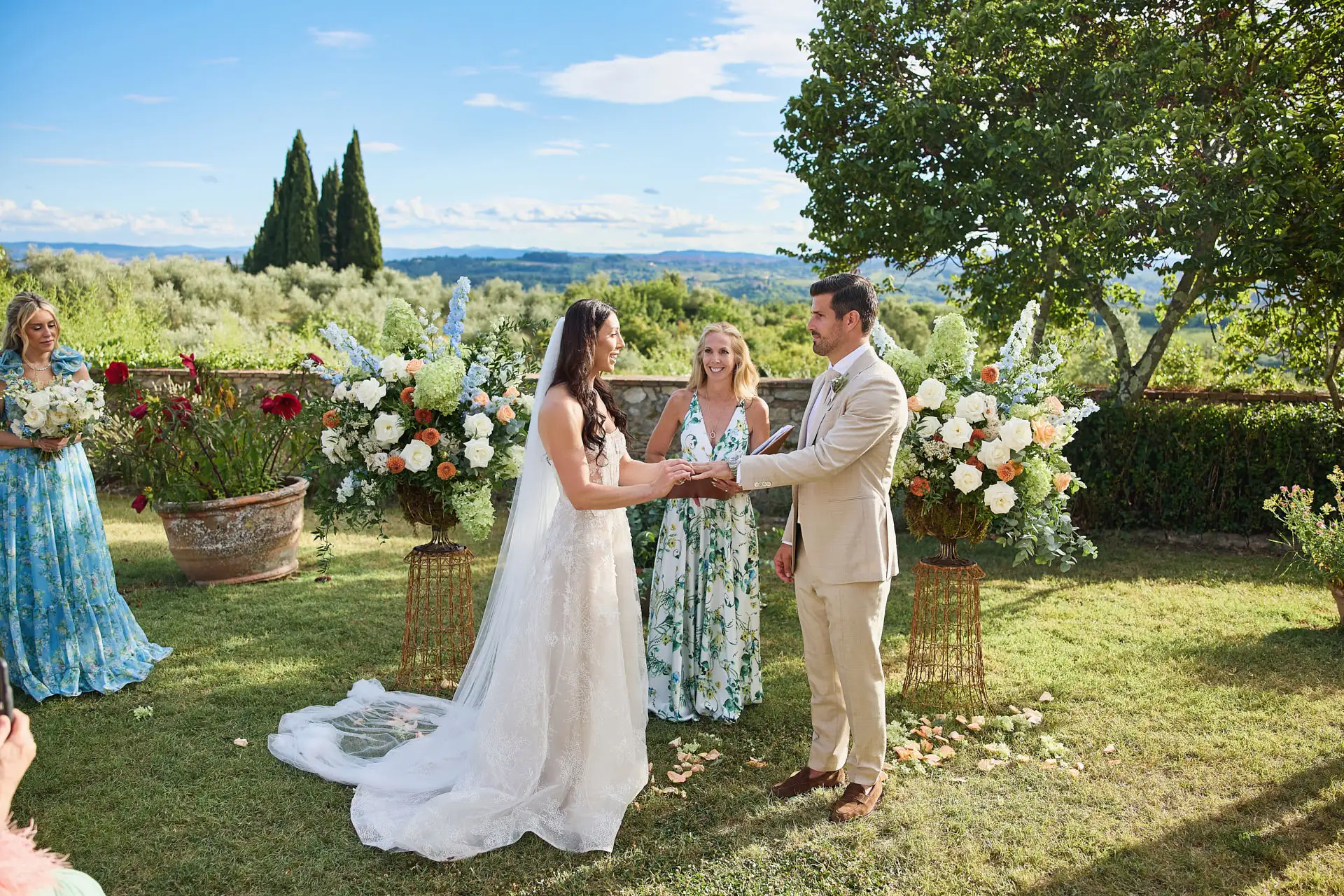 rustic wedding in tuscany