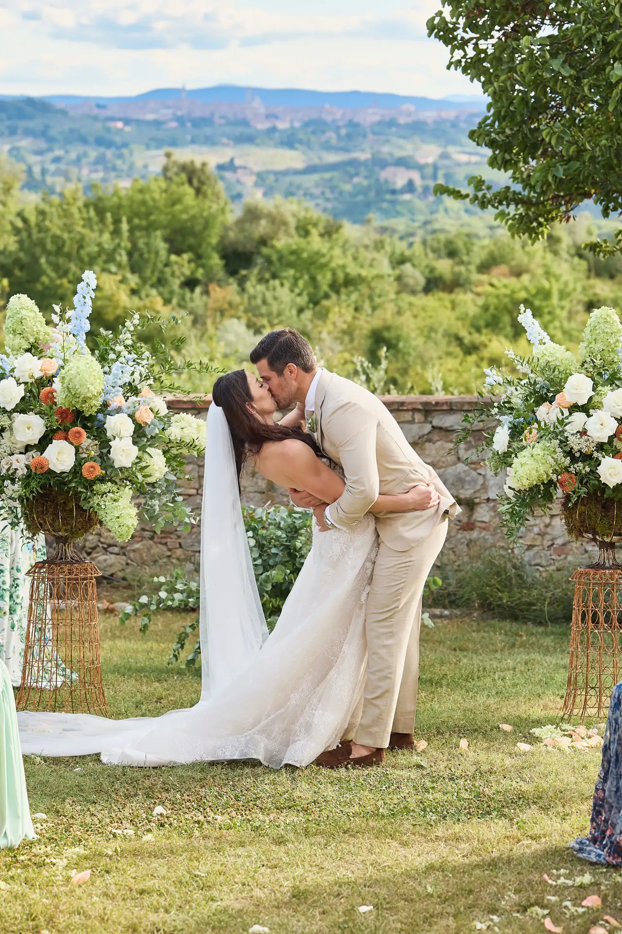 rustic wedding in tuscany