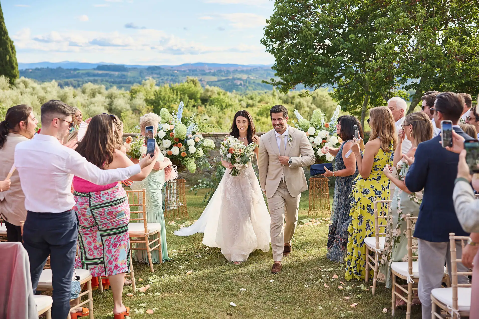 rustic wedding in tuscany