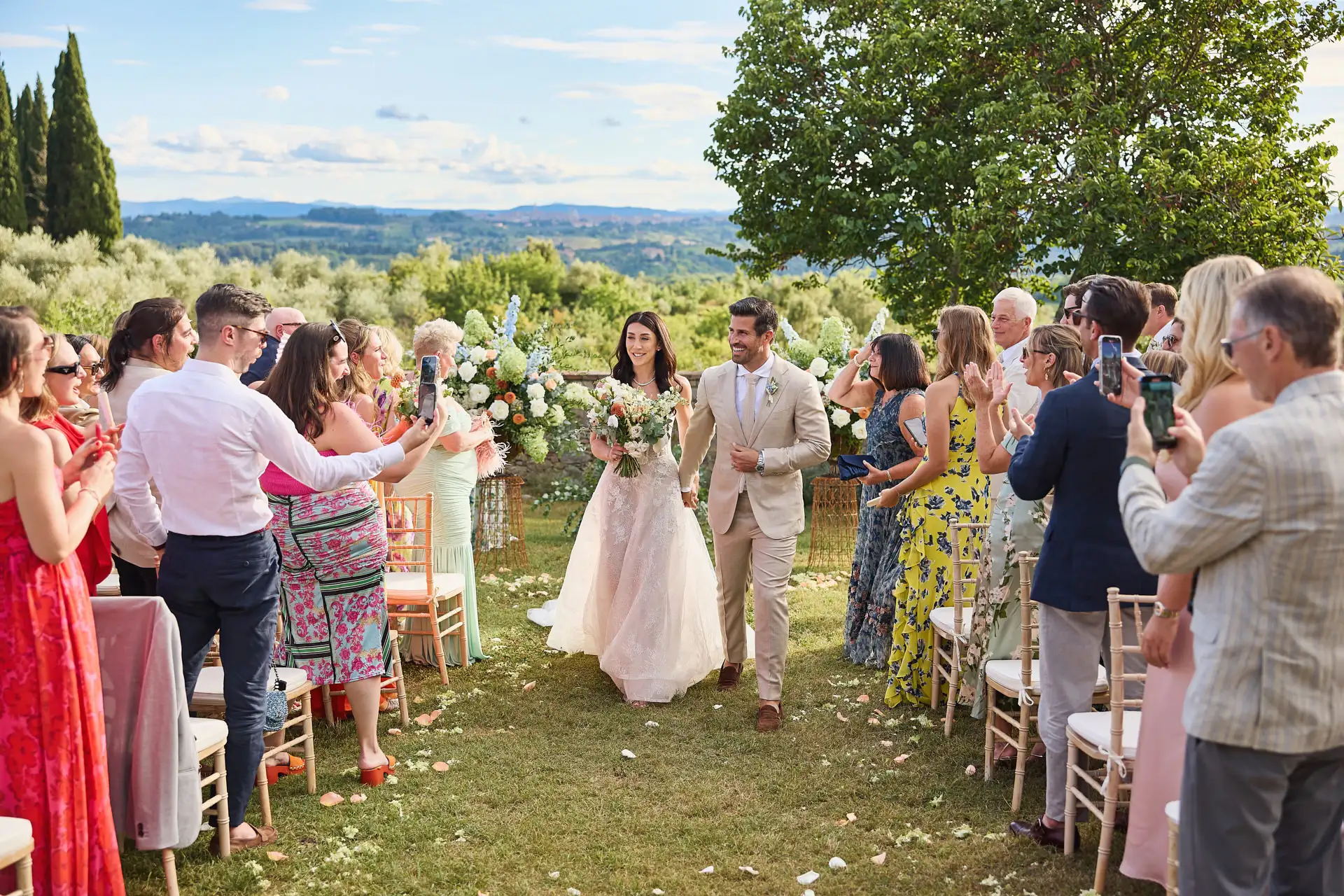 rustic wedding in tuscany