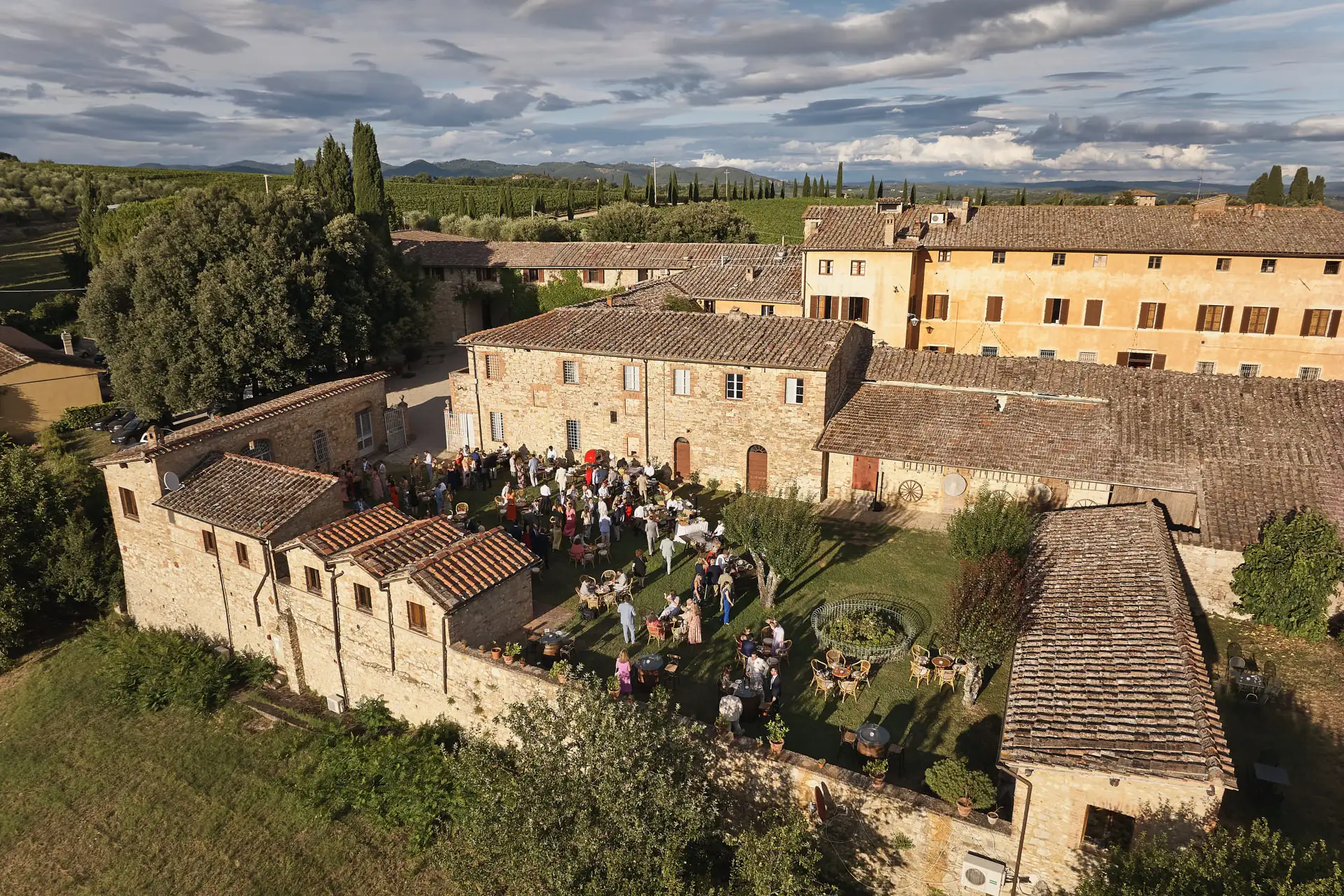 rustic wedding in tuscany