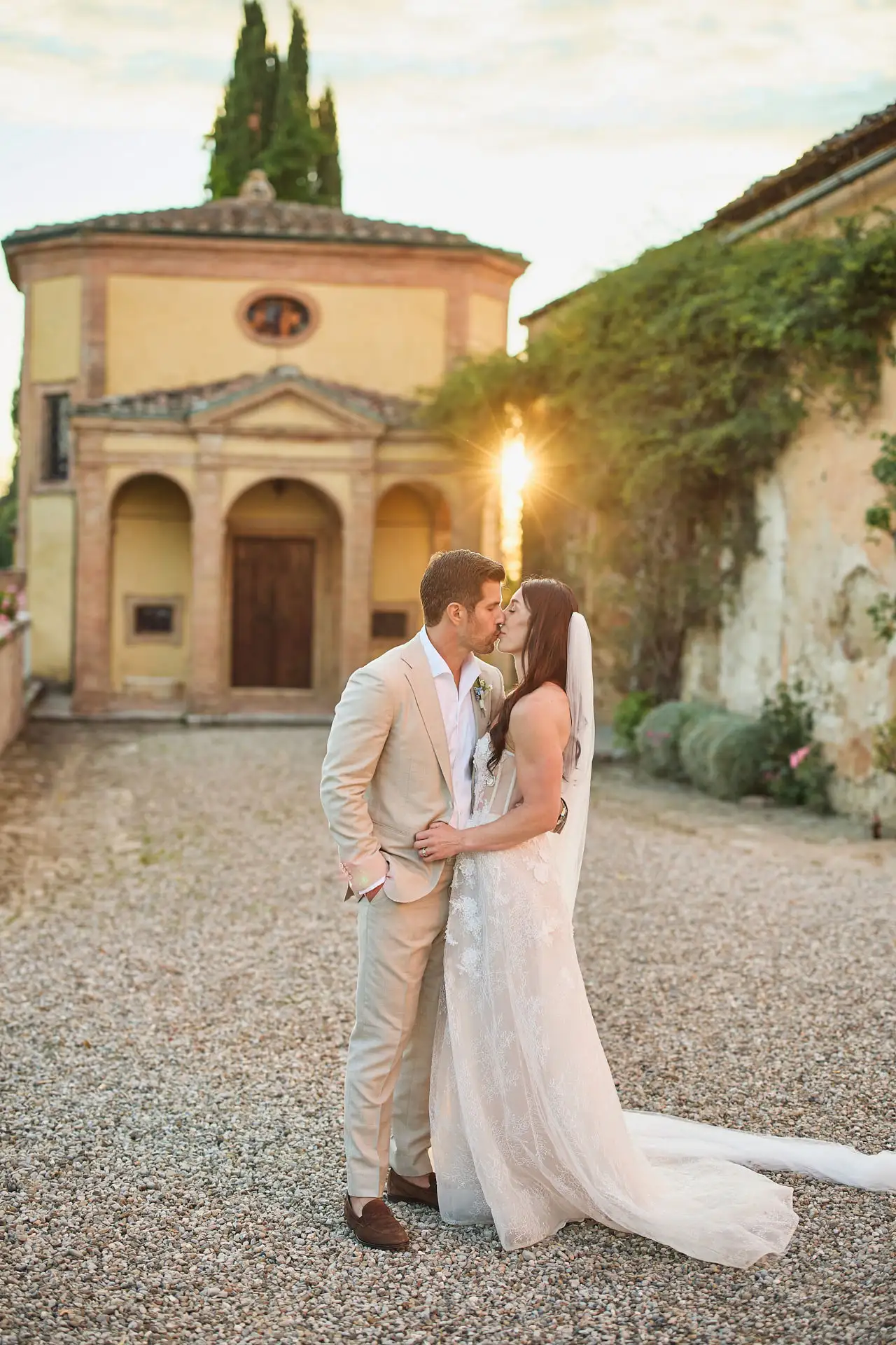 rustic wedding in tuscany