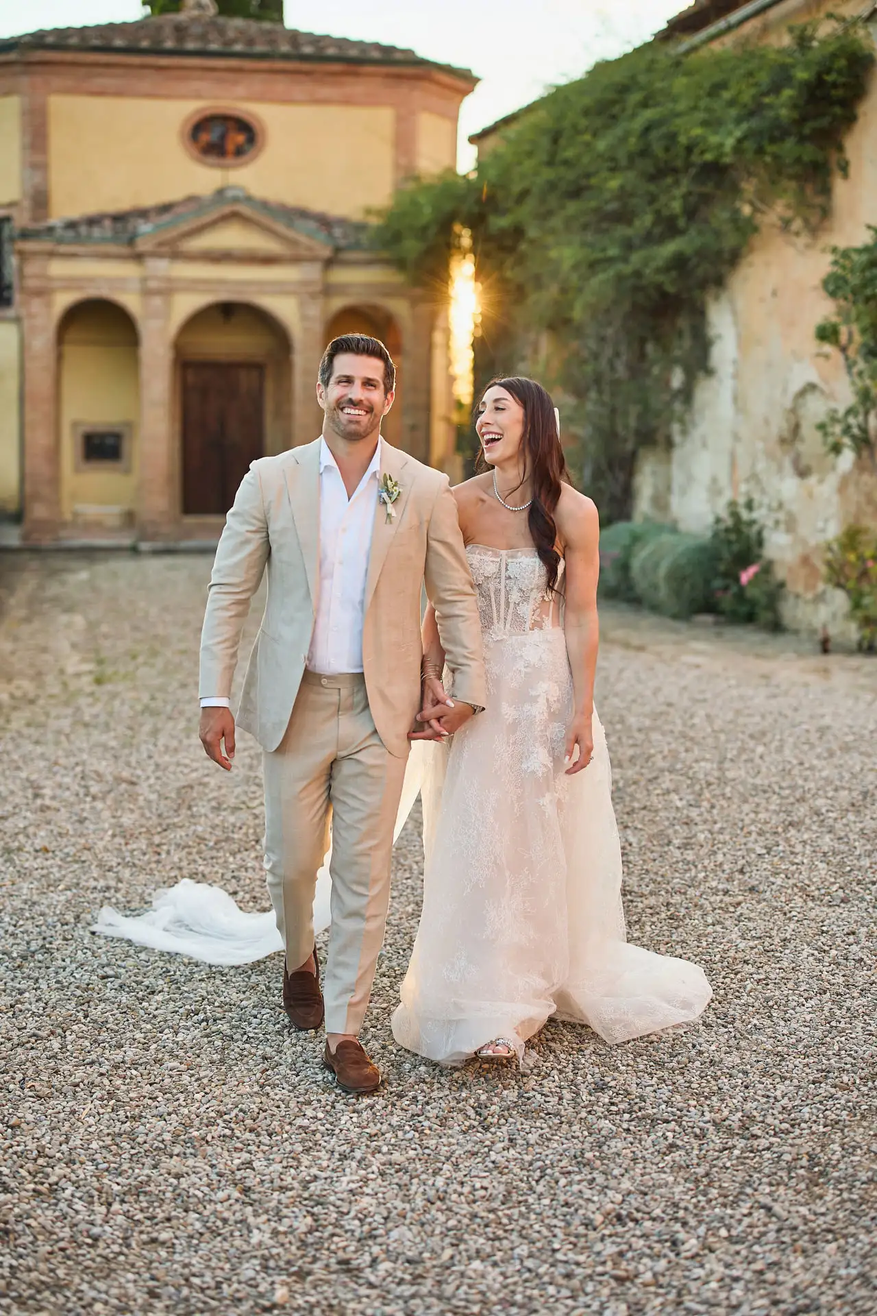 rustic wedding in tuscany
