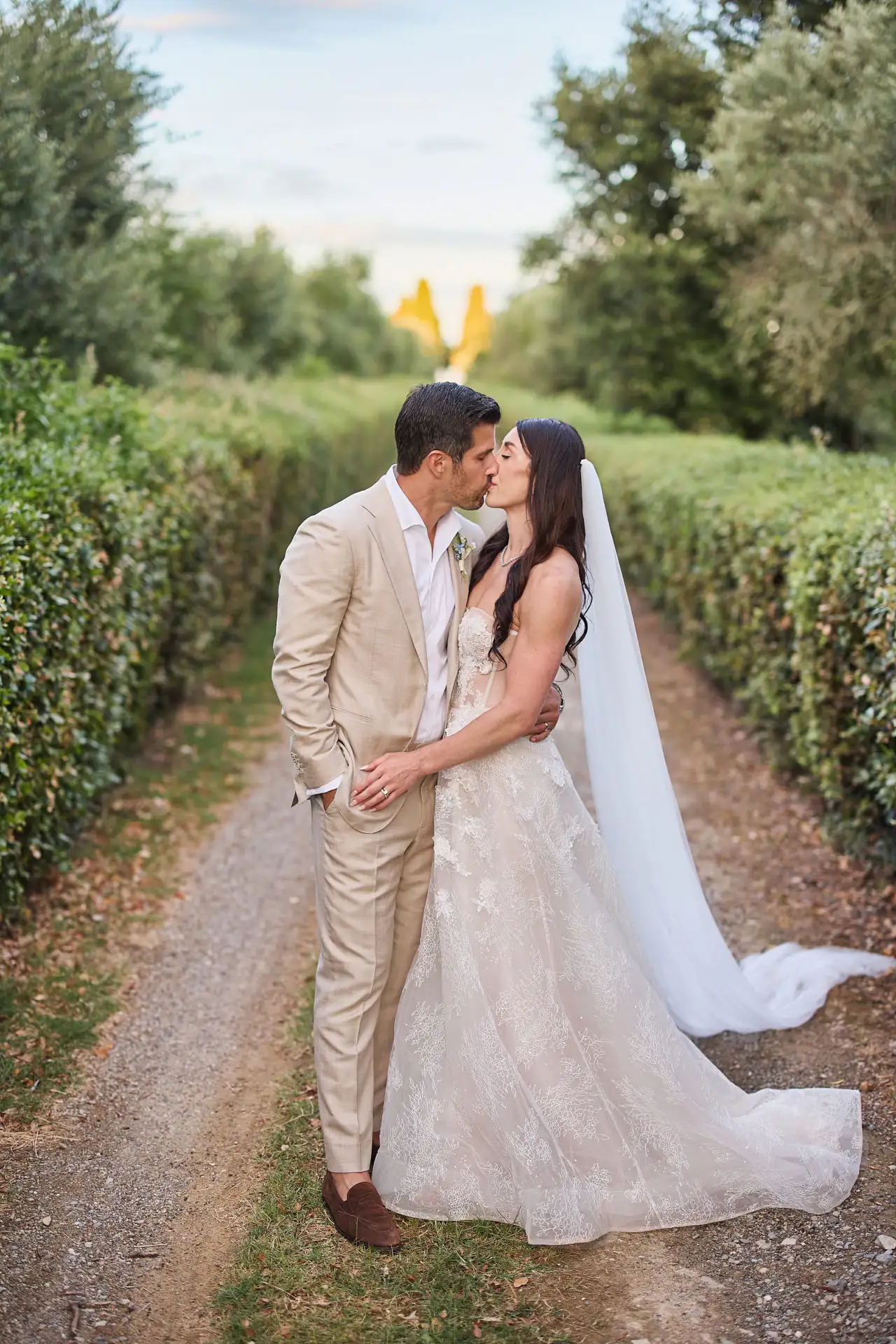 rustic wedding in tuscany
