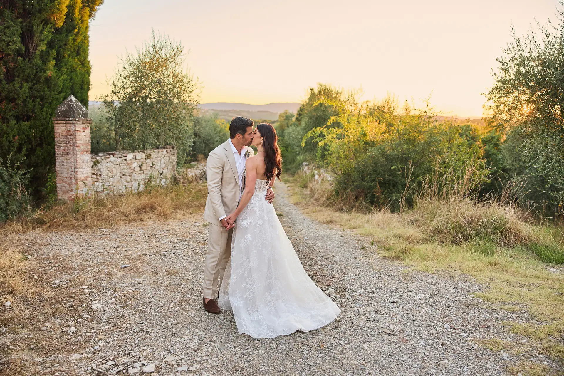 rustic wedding in tuscany