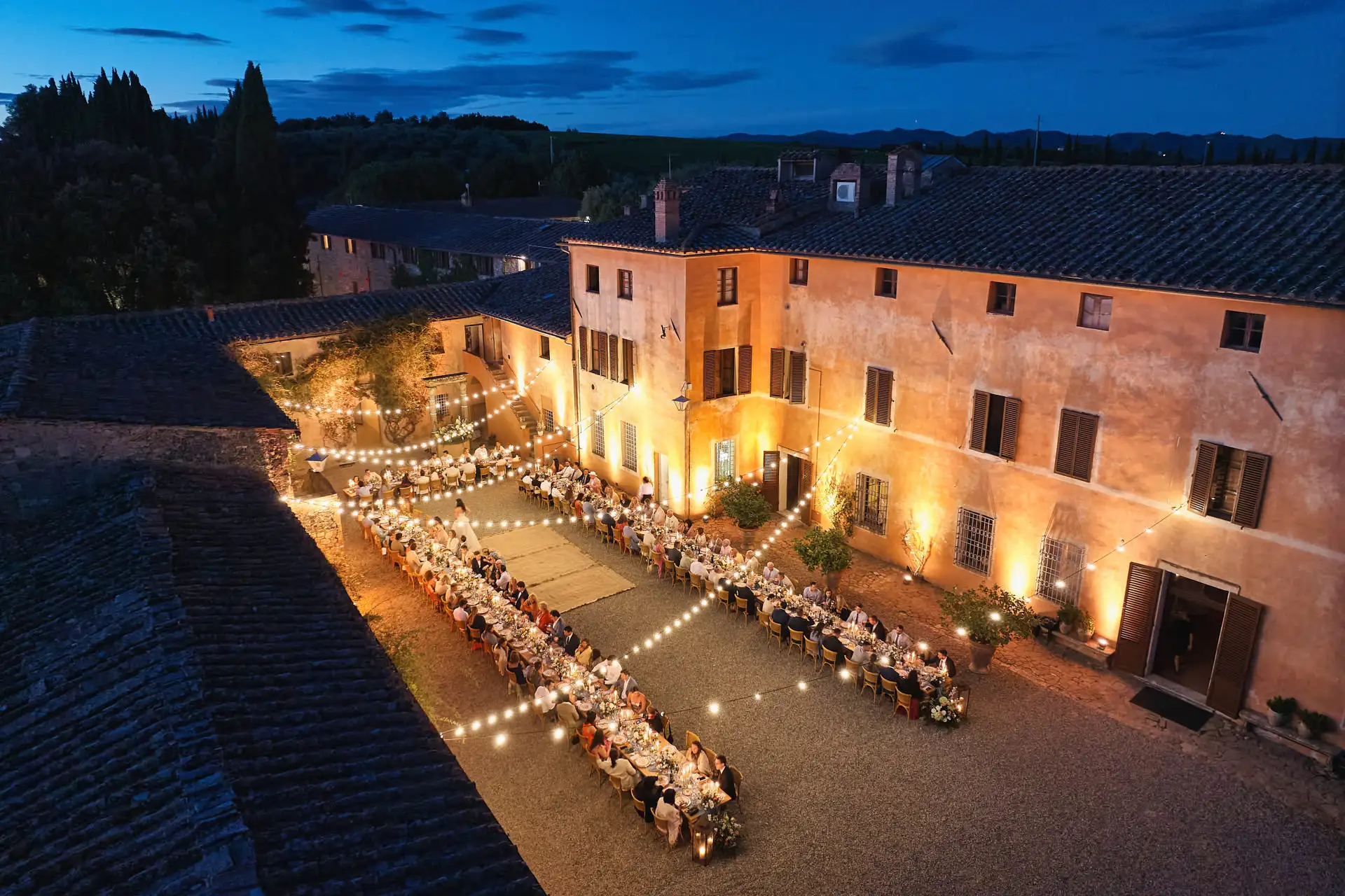 rustic wedding in tuscany
