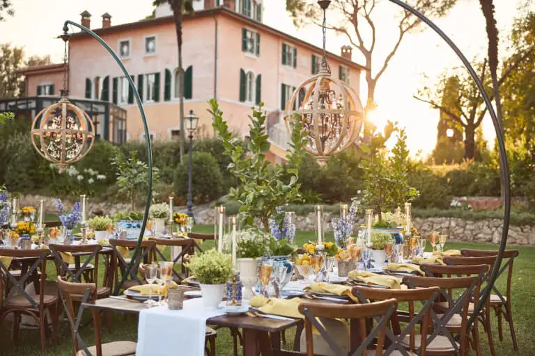 welcome dinner under stars