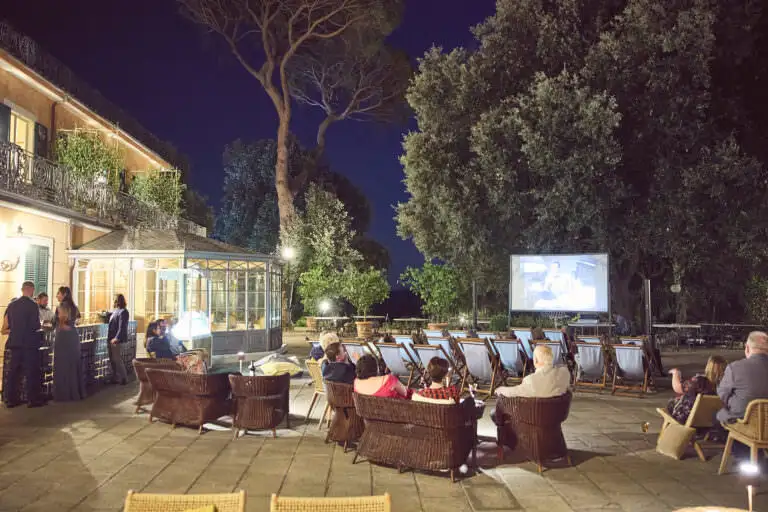 welcome dinner under stars