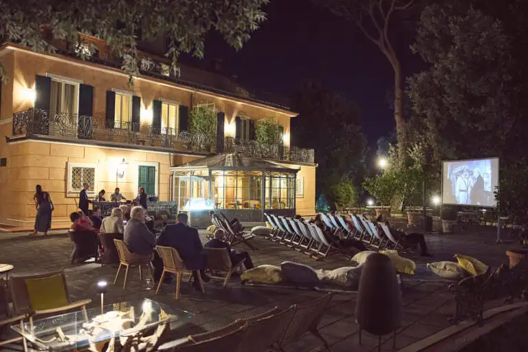 welcome dinner under stars