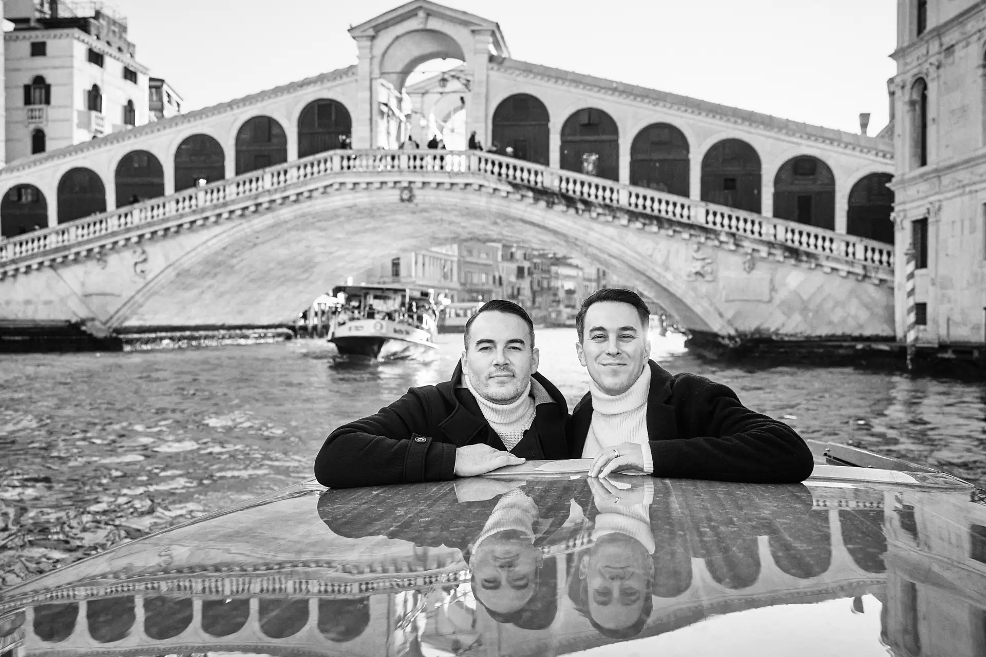 stylish venice engagement shoot