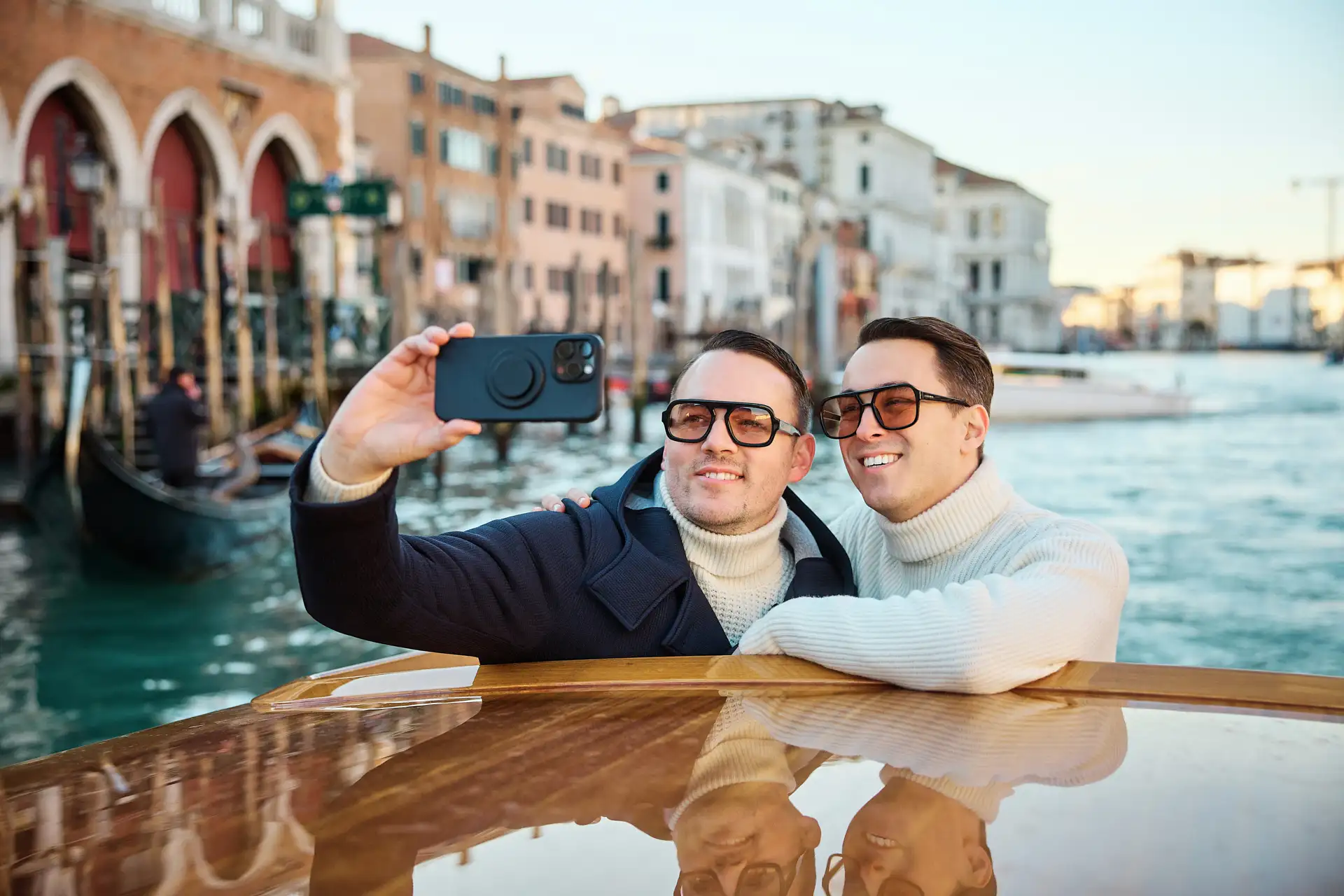 stylish venice engagement shoot
