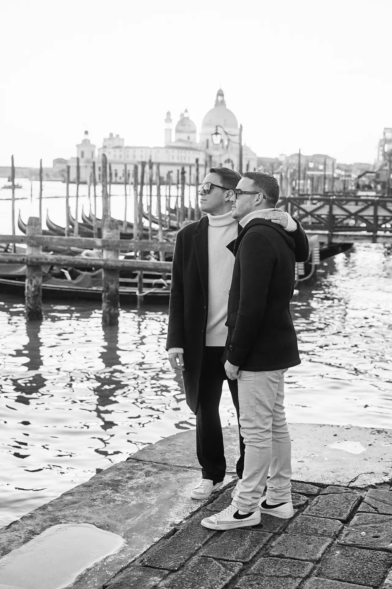 stylish venice engagement shoot