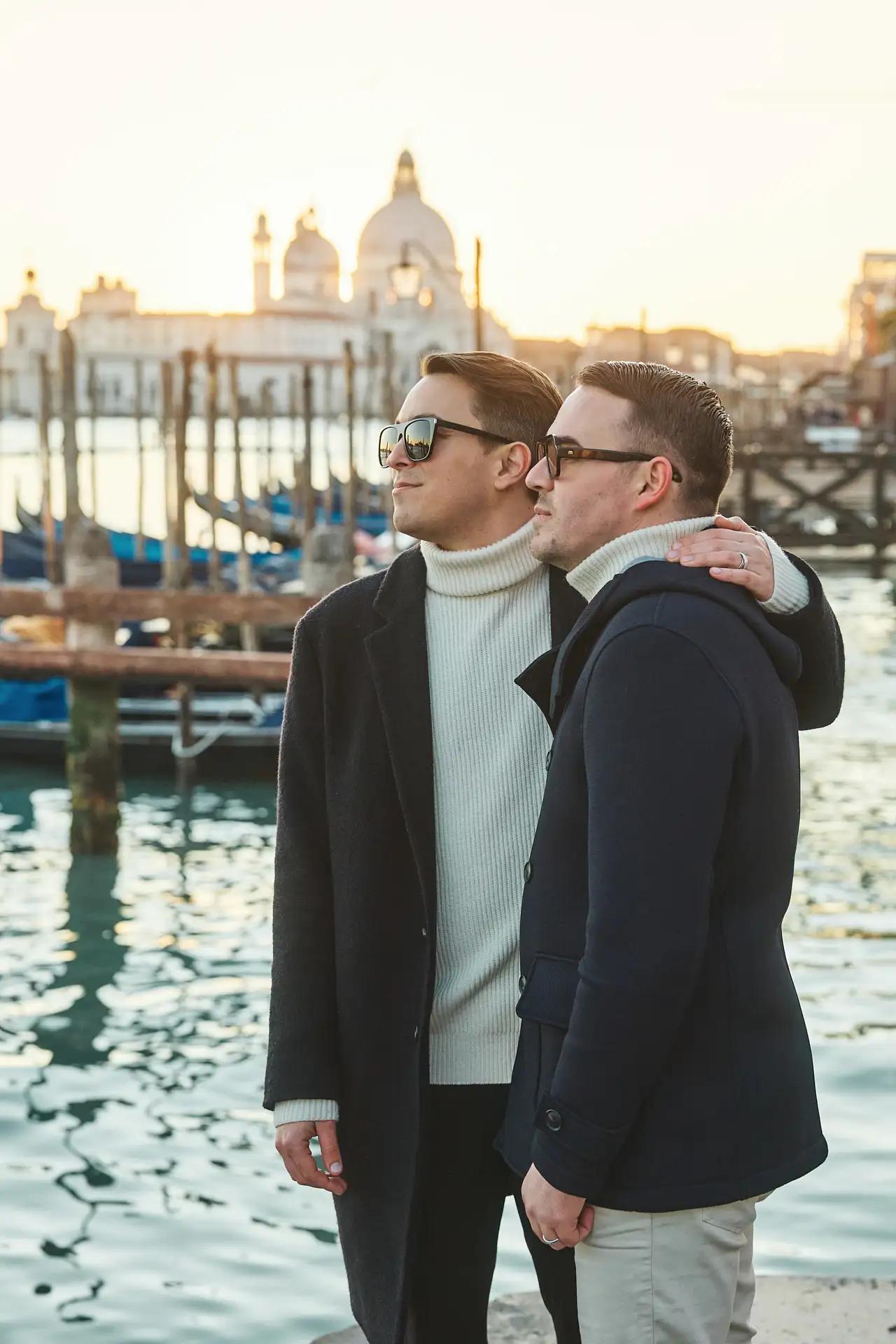 stylish venice engagement shoot