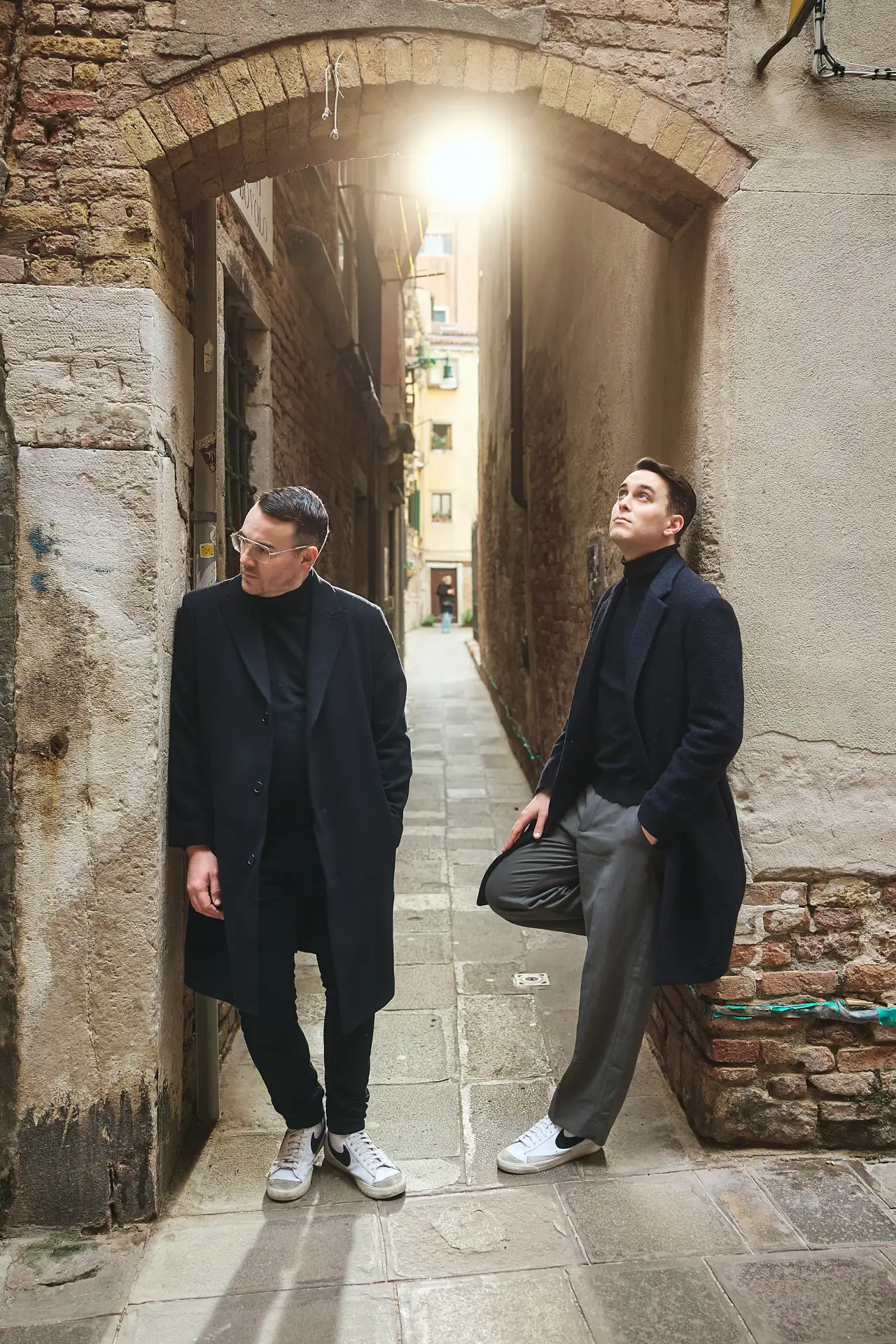 stylish venice engagement shoot
