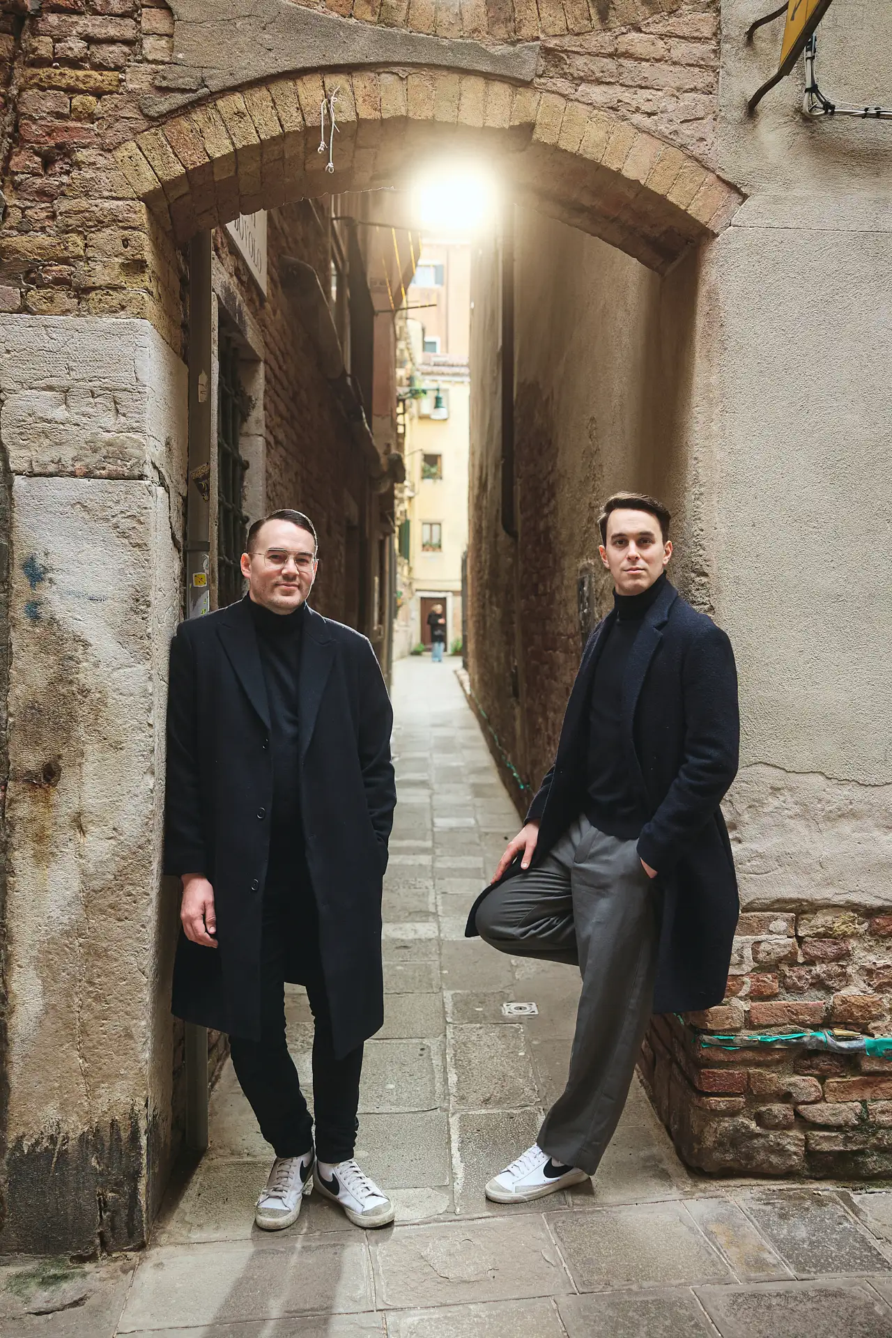 stylish venice engagement shoot