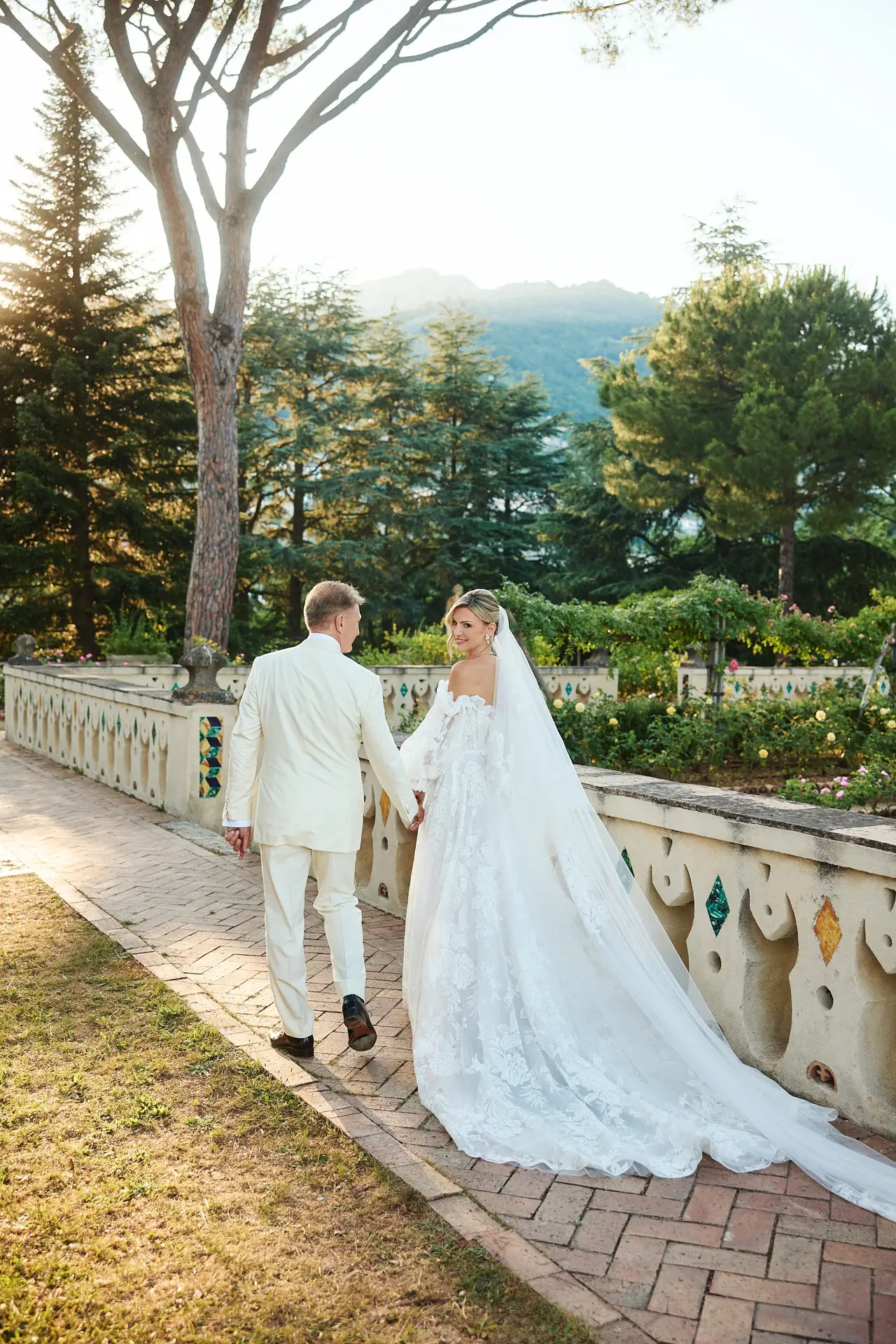 julie marc villa cimbrone